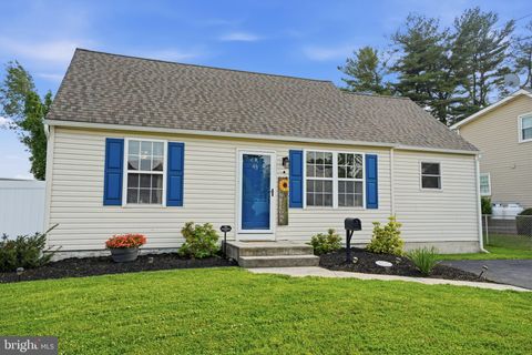 Homes For Sale - 43 Althea Avenue<br/> MORRISVILLE, PA 19067