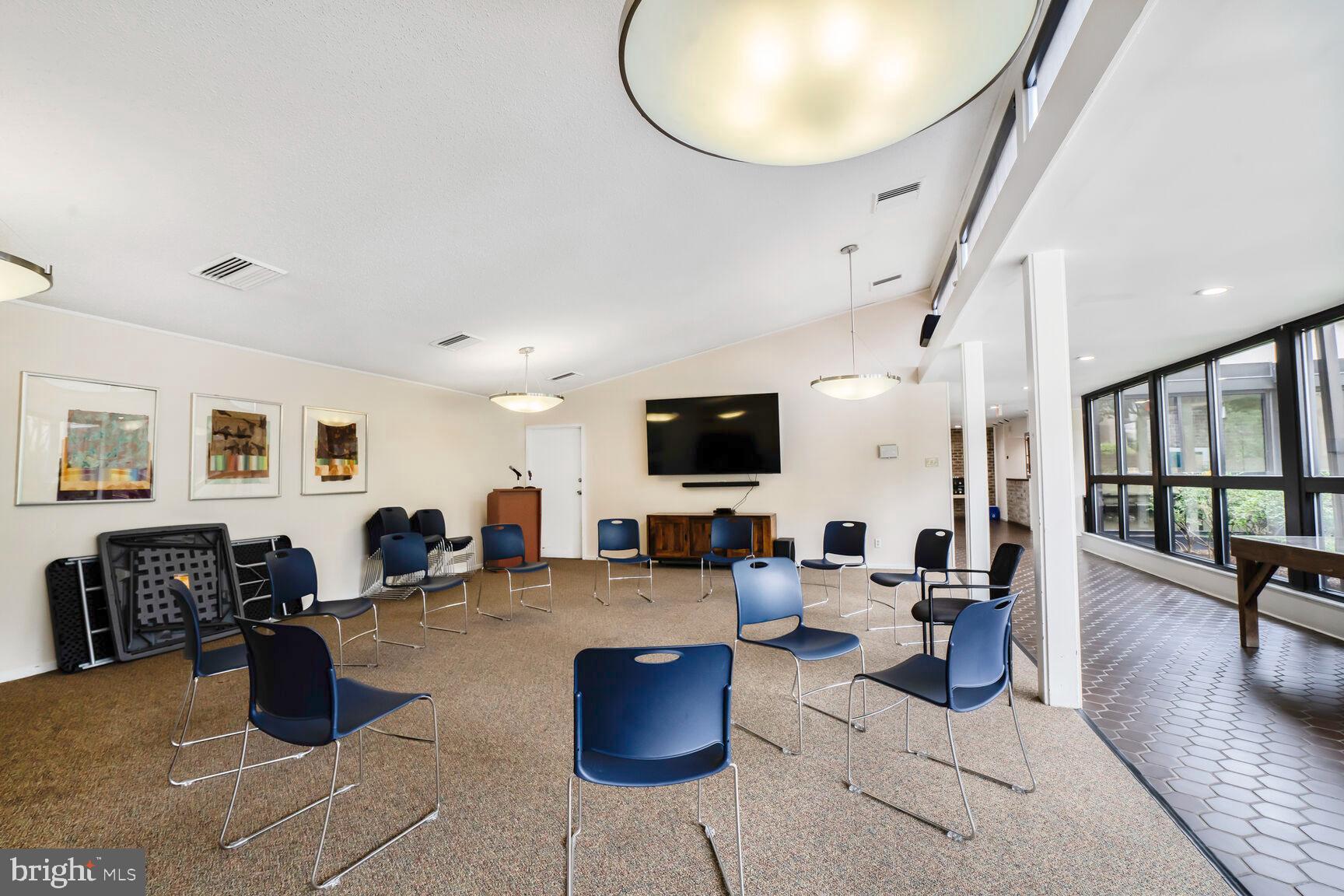 SUMNER VILLAGE - Residential