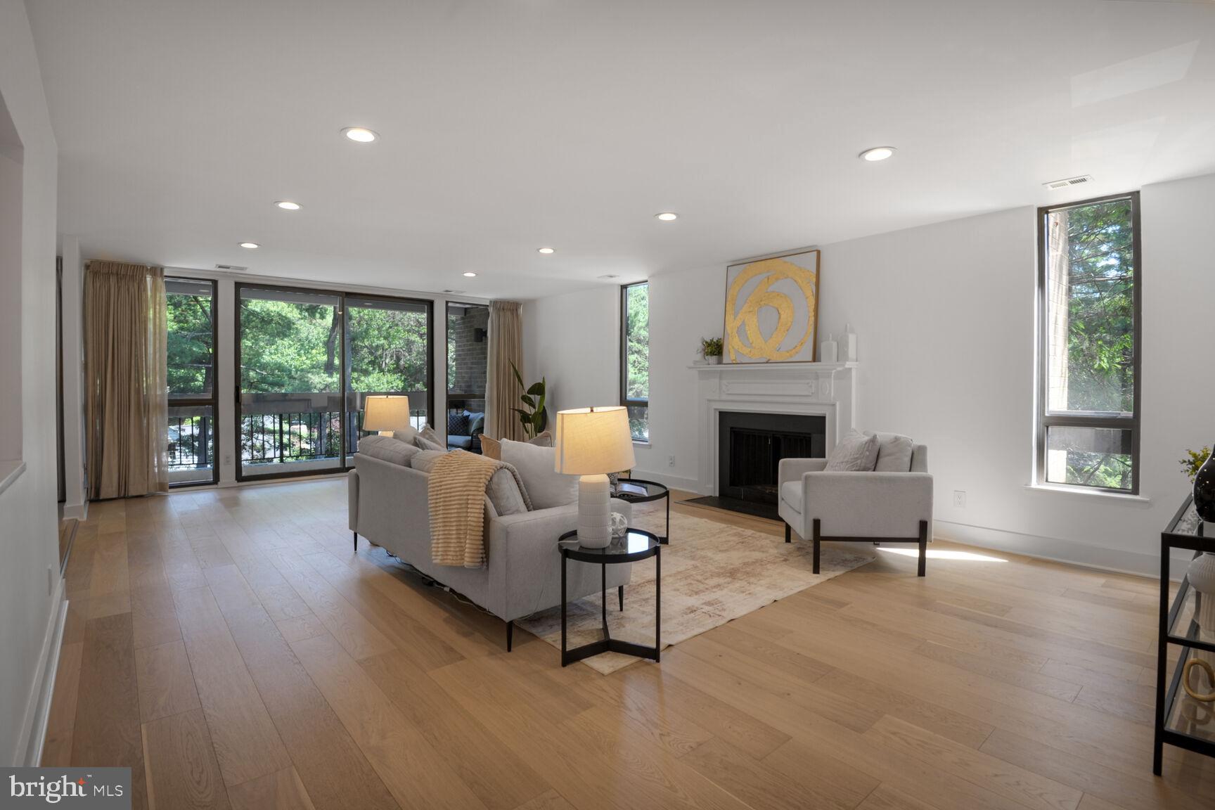 SUMNER VILLAGE - Residential