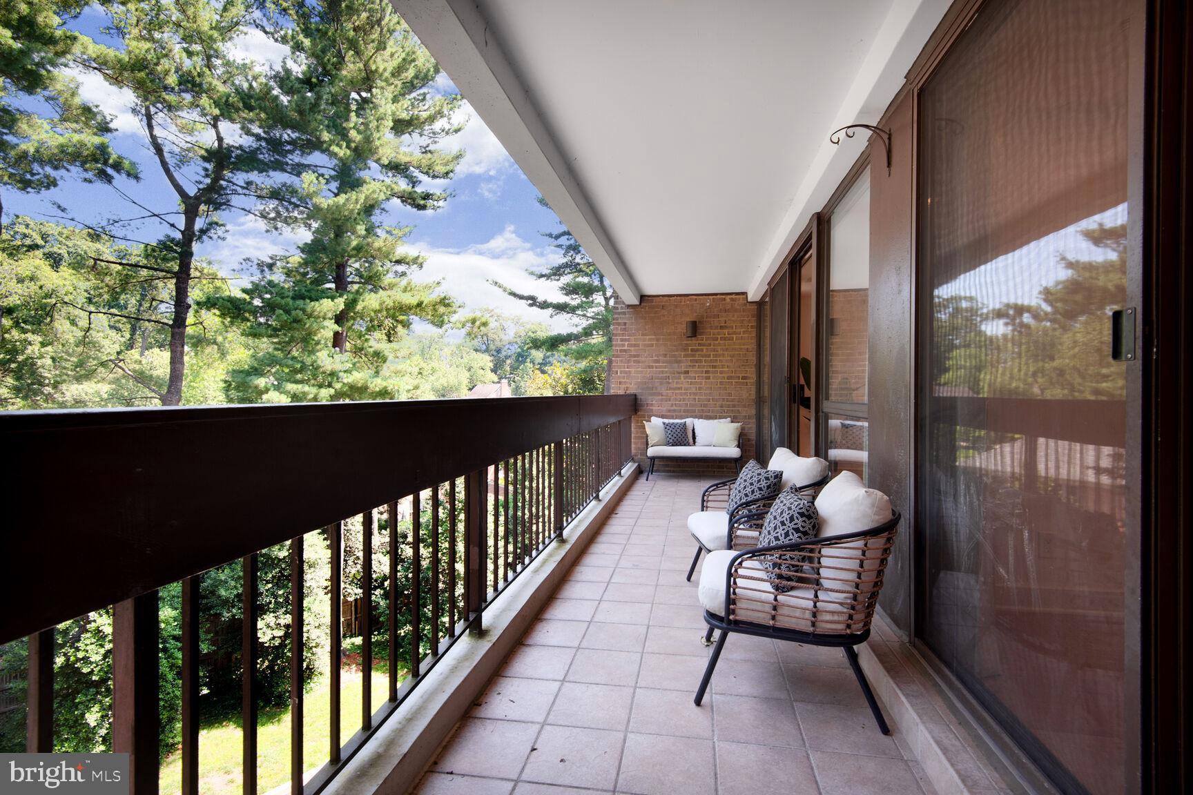 SUMNER VILLAGE - Residential