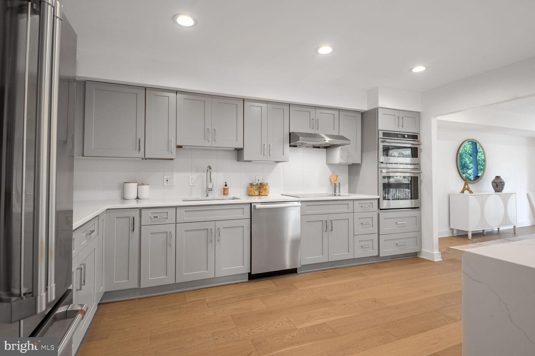 SUMNER VILLAGE - Residential