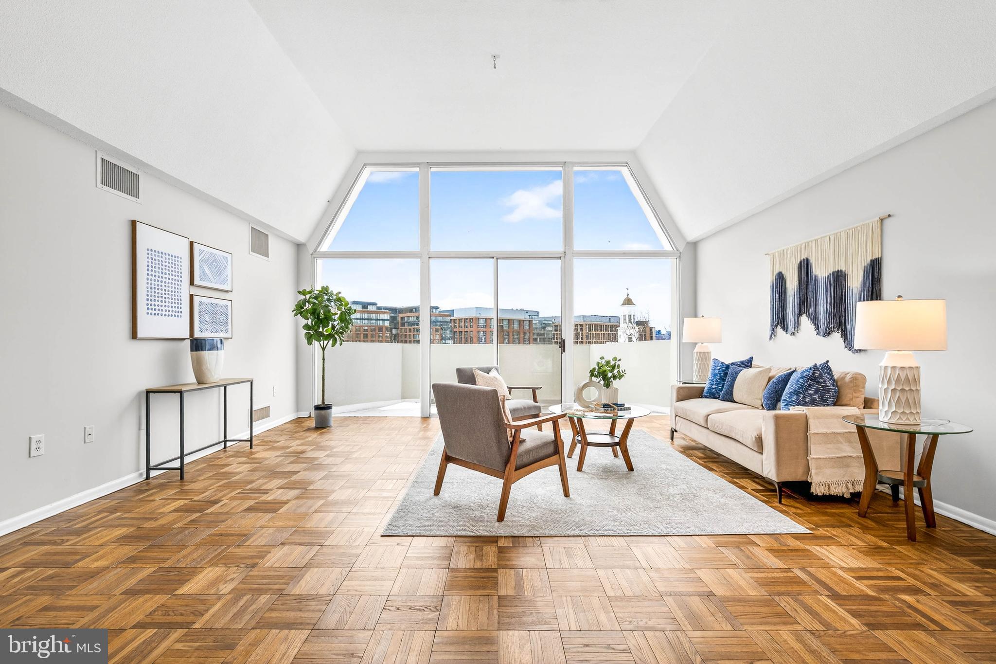 700 7TH STREET SW 826