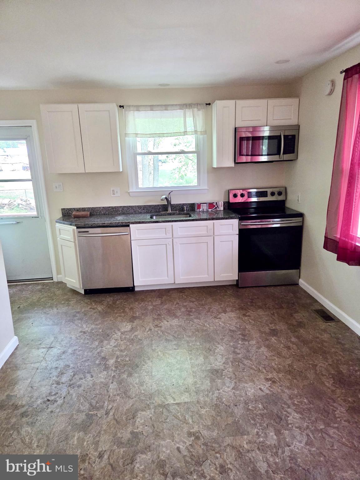 2404 WOODLEA DRIVE