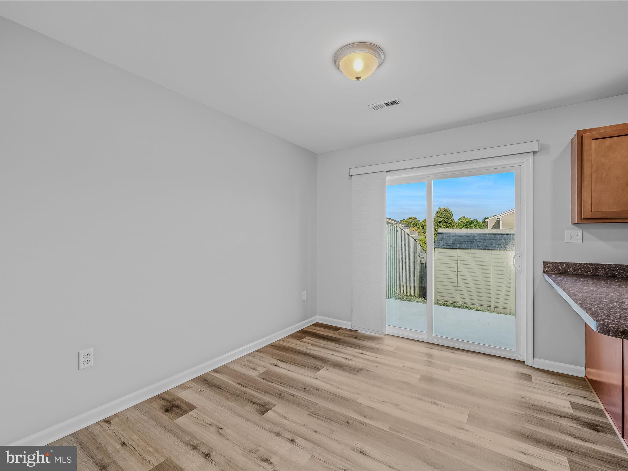 INWOOD VILLAGE - Residential