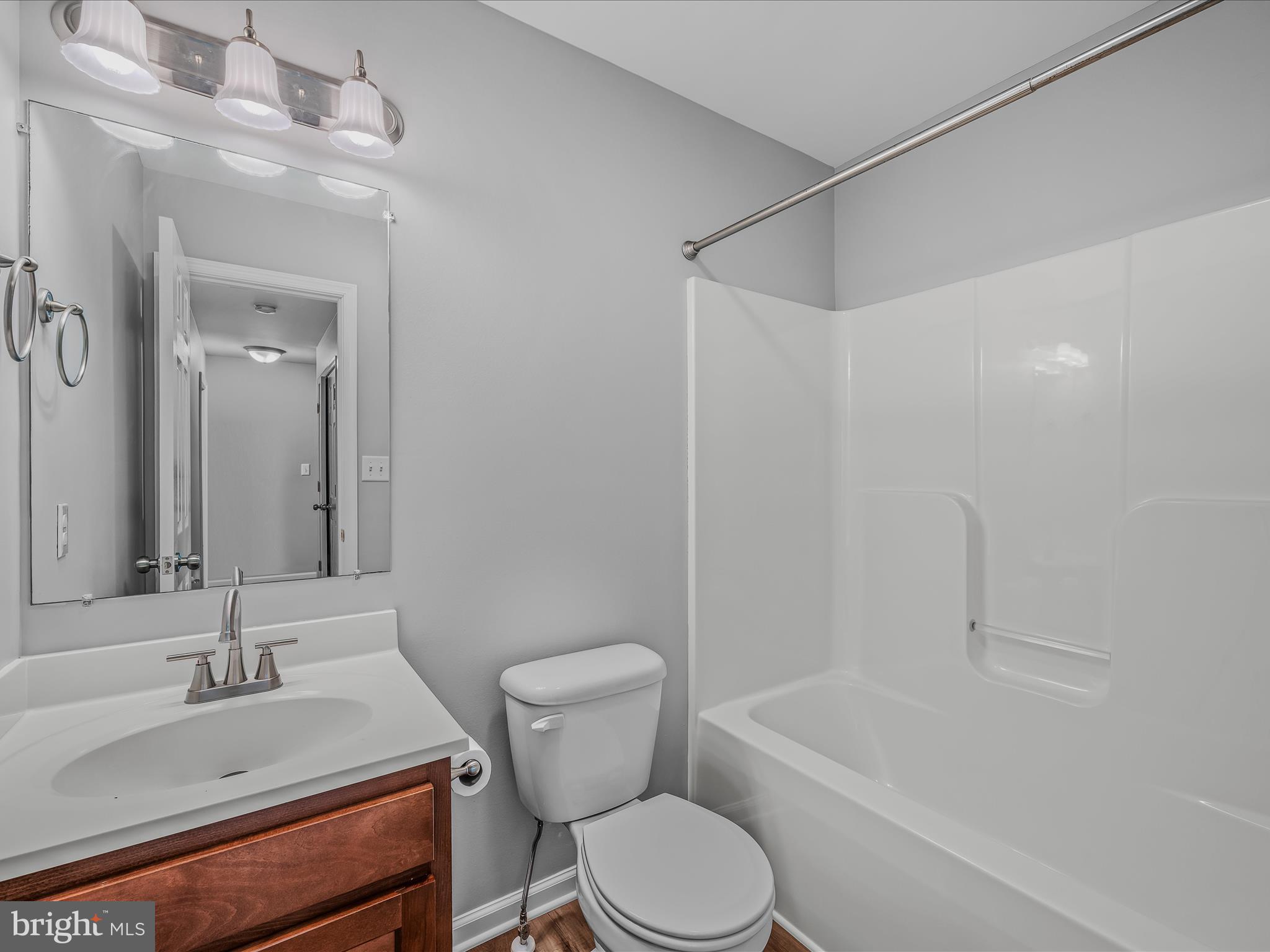 INWOOD VILLAGE - Residential