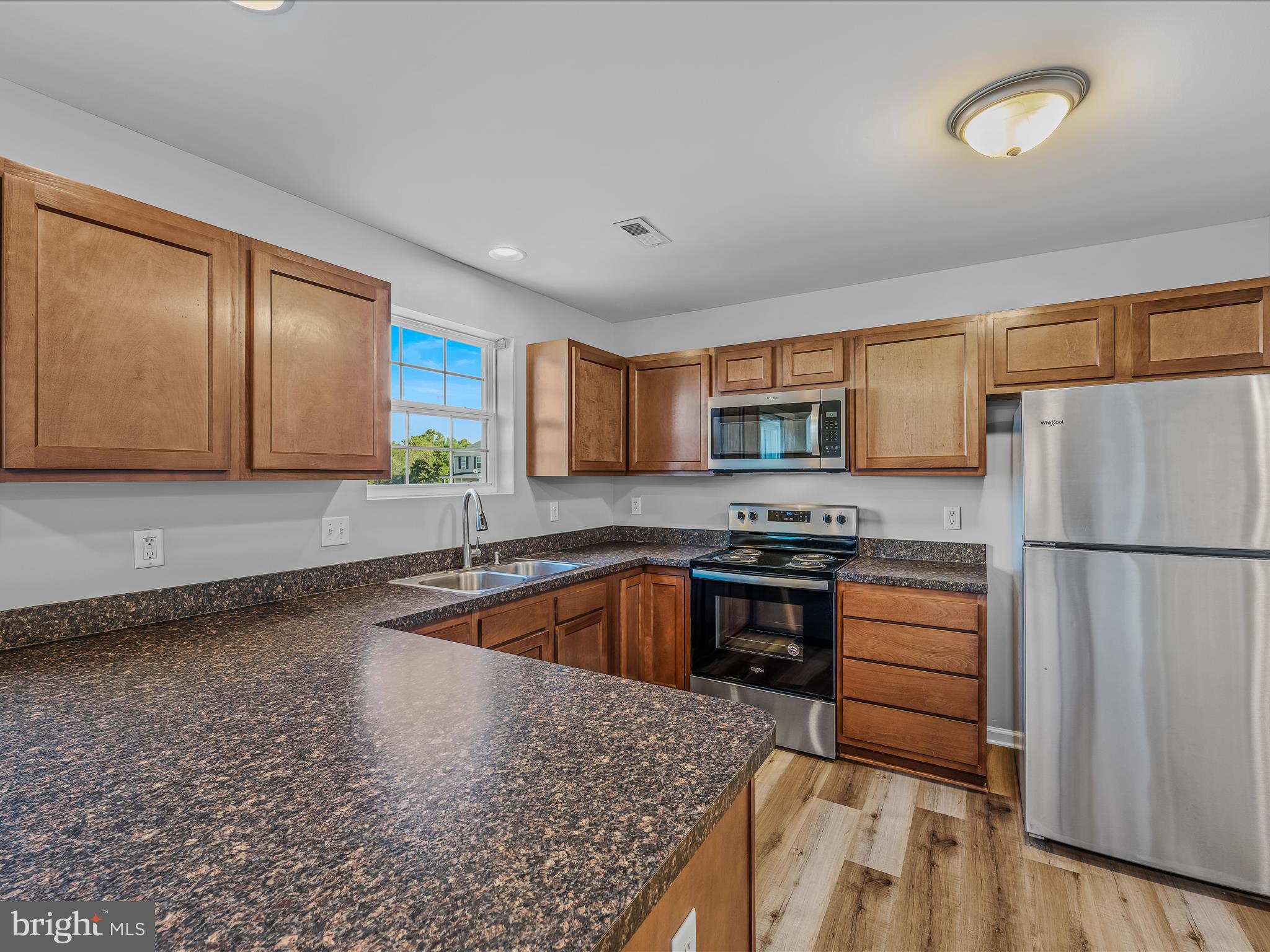 INWOOD VILLAGE - Residential