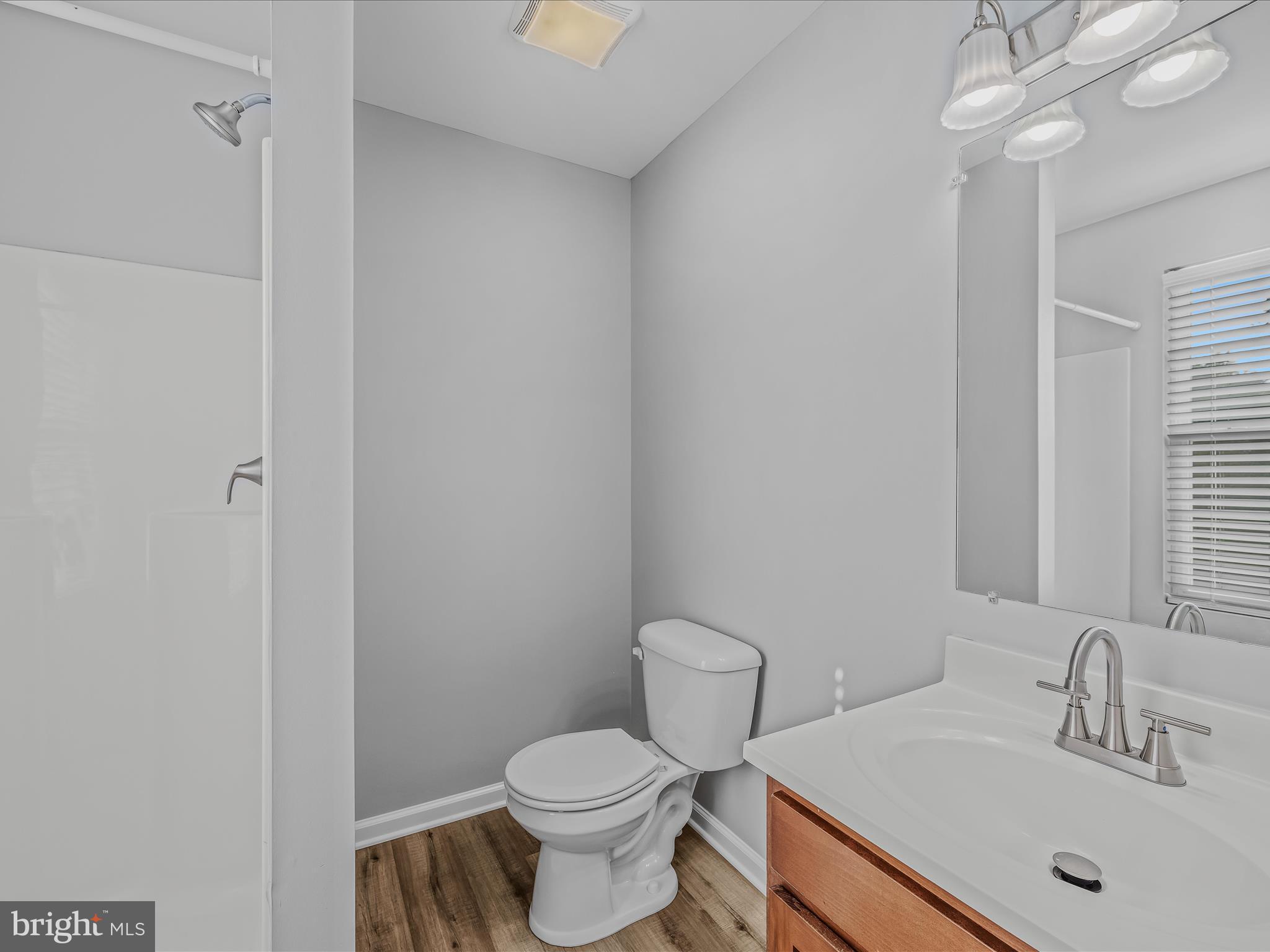 INWOOD VILLAGE - Residential