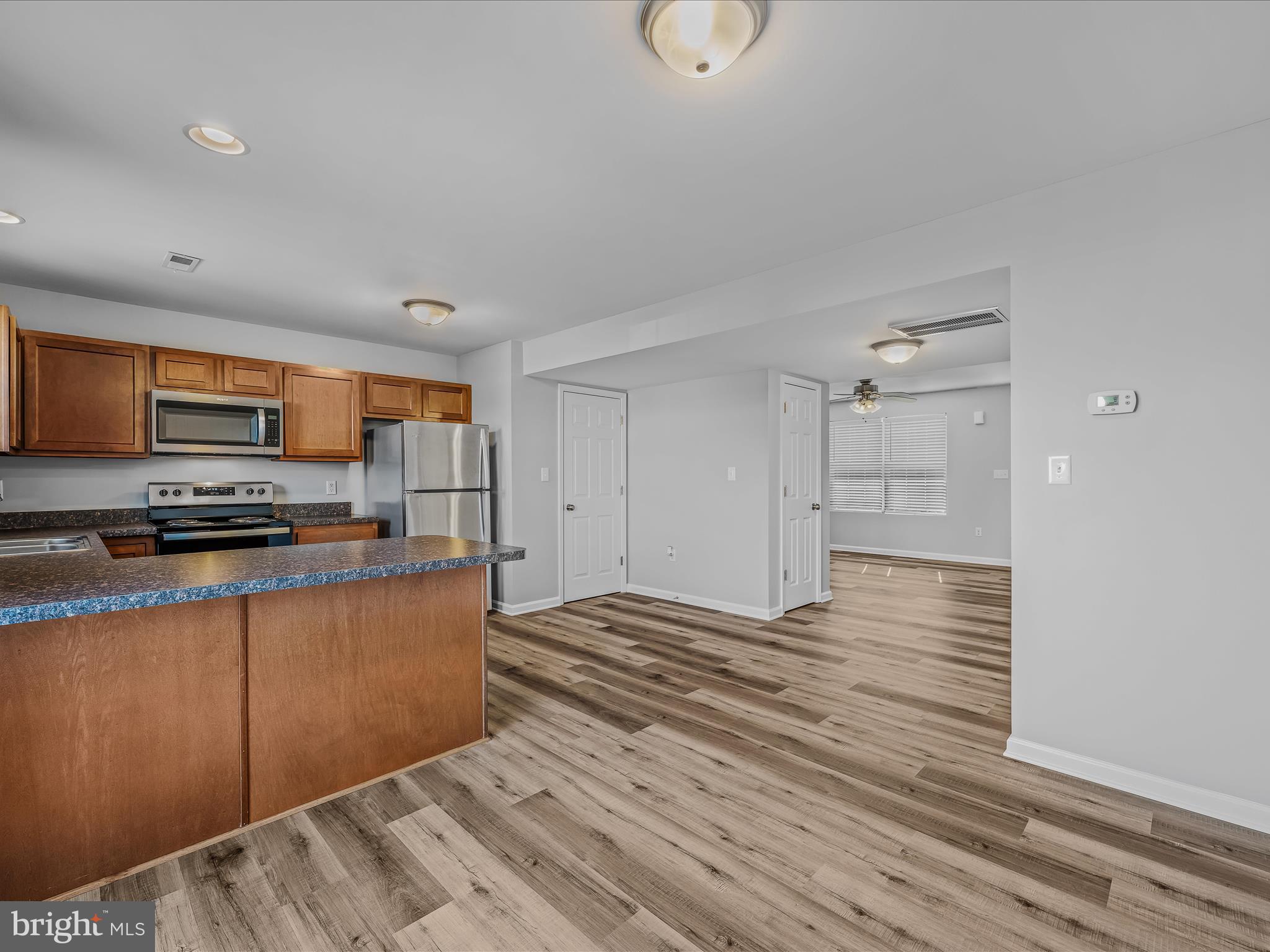 INWOOD VILLAGE - Residential