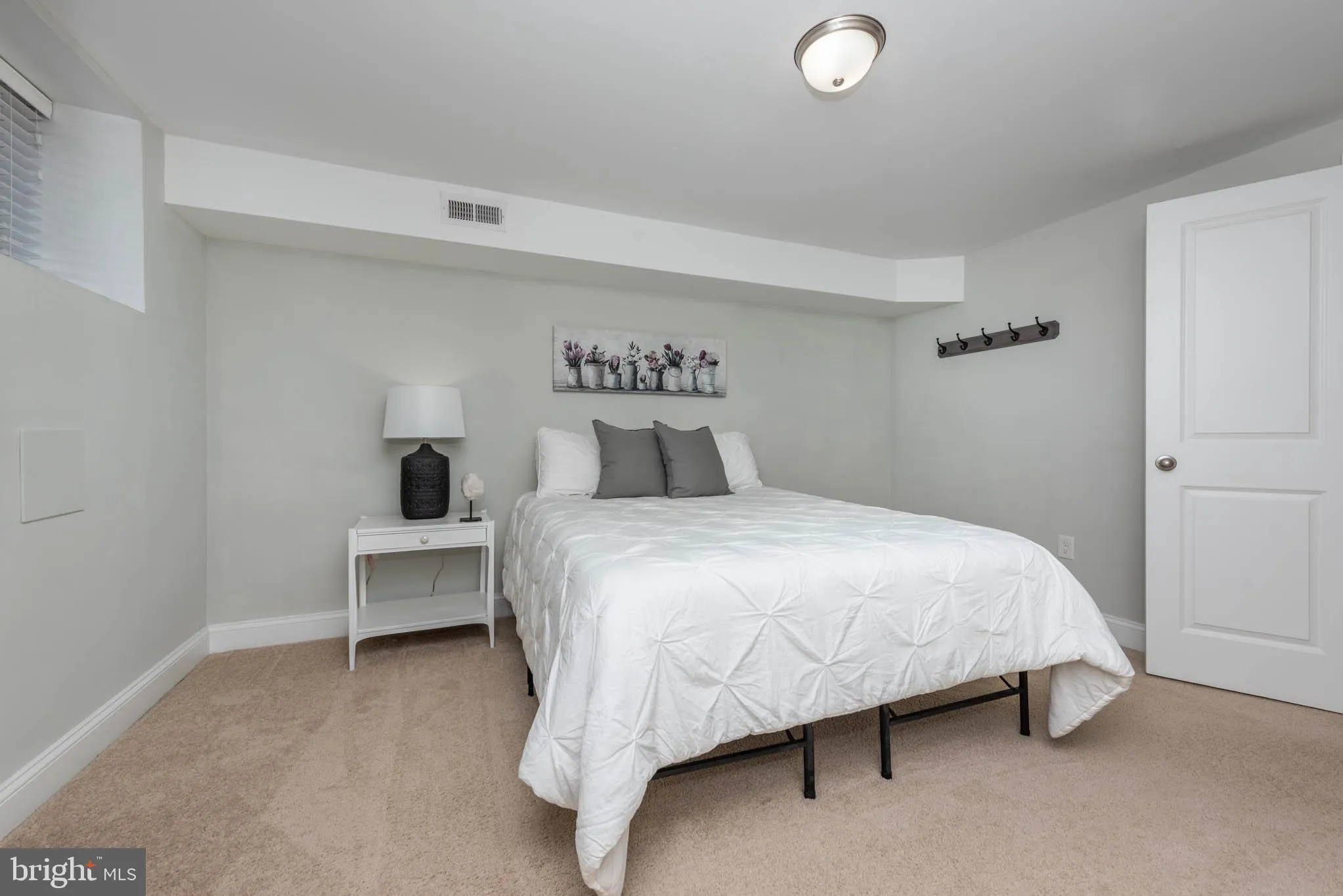 Baltimore, Maryland 21224, United States, 4 Bedrooms Bedrooms, ,4 BathroomsBathrooms,Residential,Active,35728