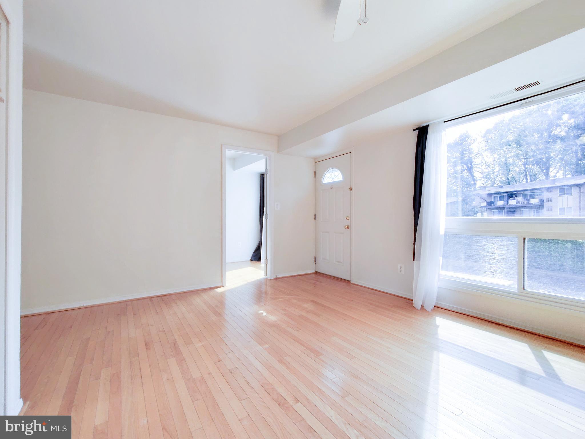 MOSBY WOODS TOWNHOUSE - Residential Lease