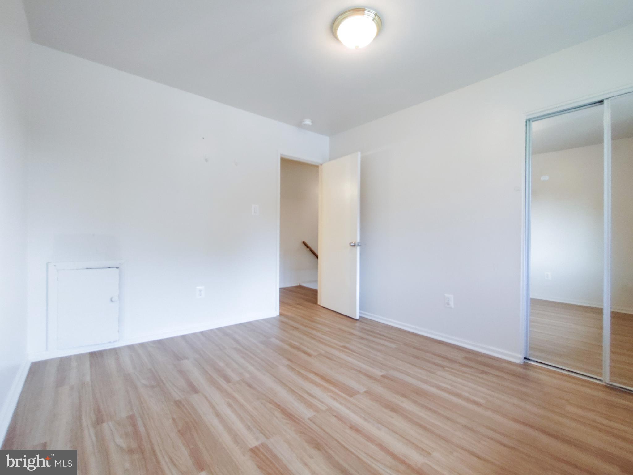 MOSBY WOODS TOWNHOUSE - Residential Lease