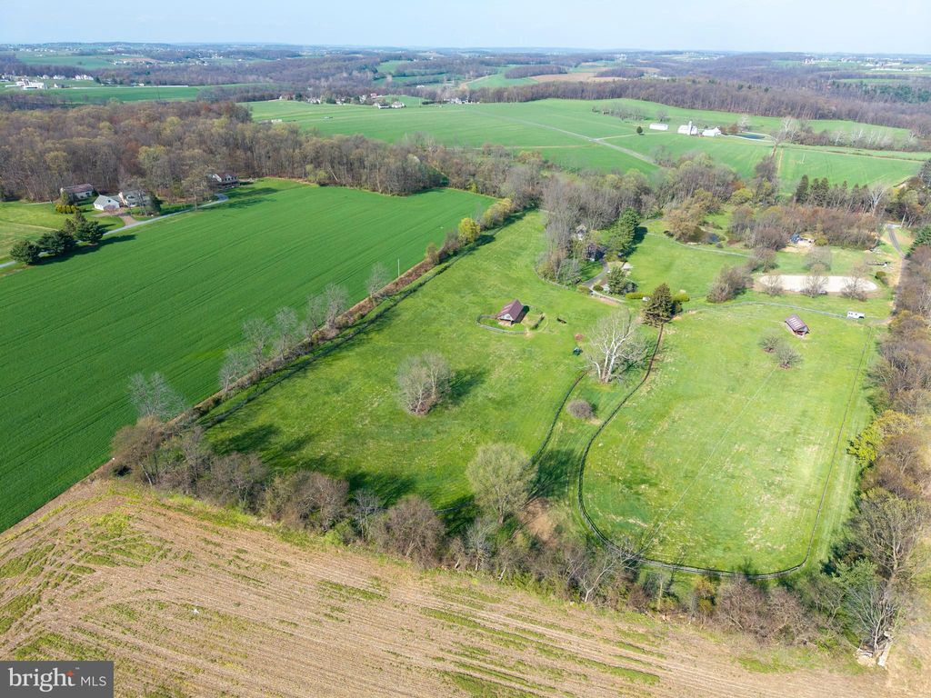 Photo of 196 Hideaway Drive, QUARRYVILLE, PA 17566 (MLS # PALA2082486)