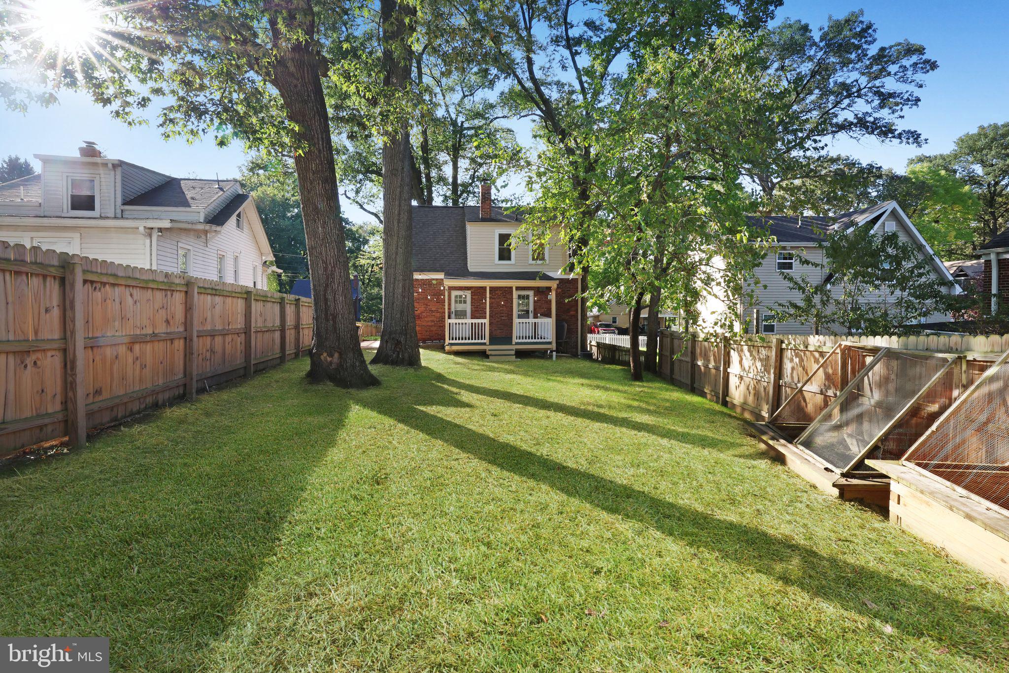 HYATTSVILLE HILLS - Residential