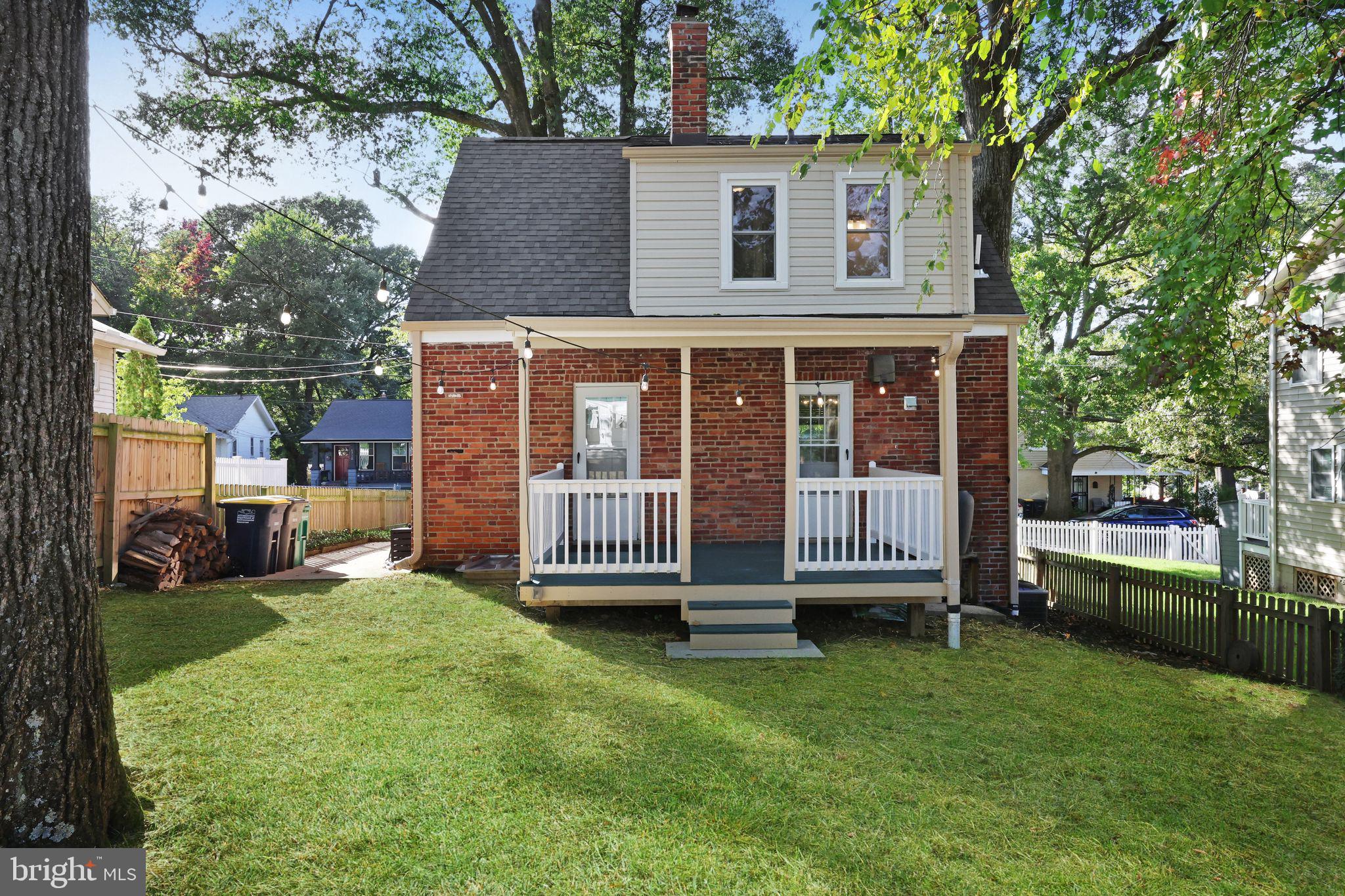 HYATTSVILLE HILLS - Residential