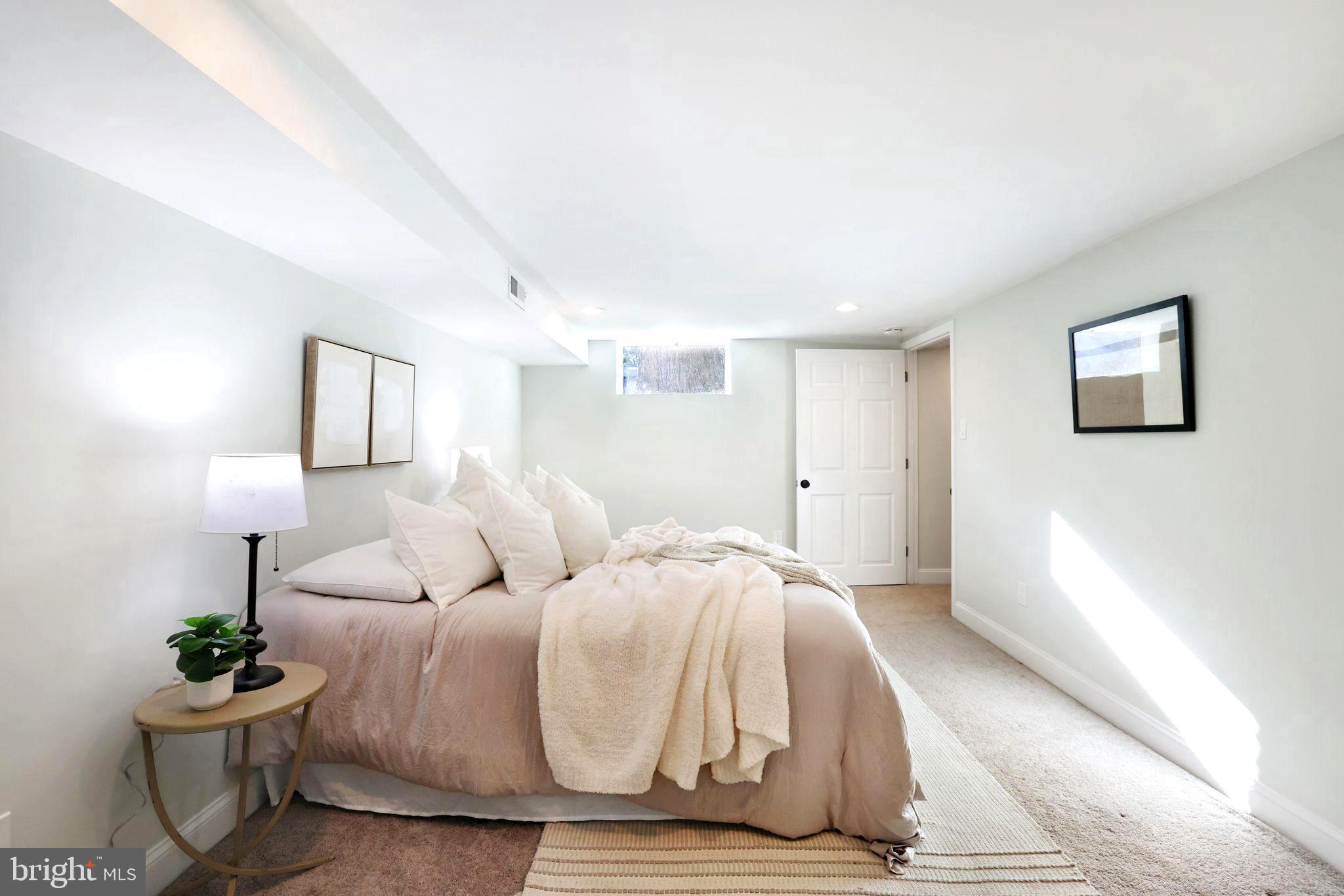 HYATTSVILLE HILLS - Residential