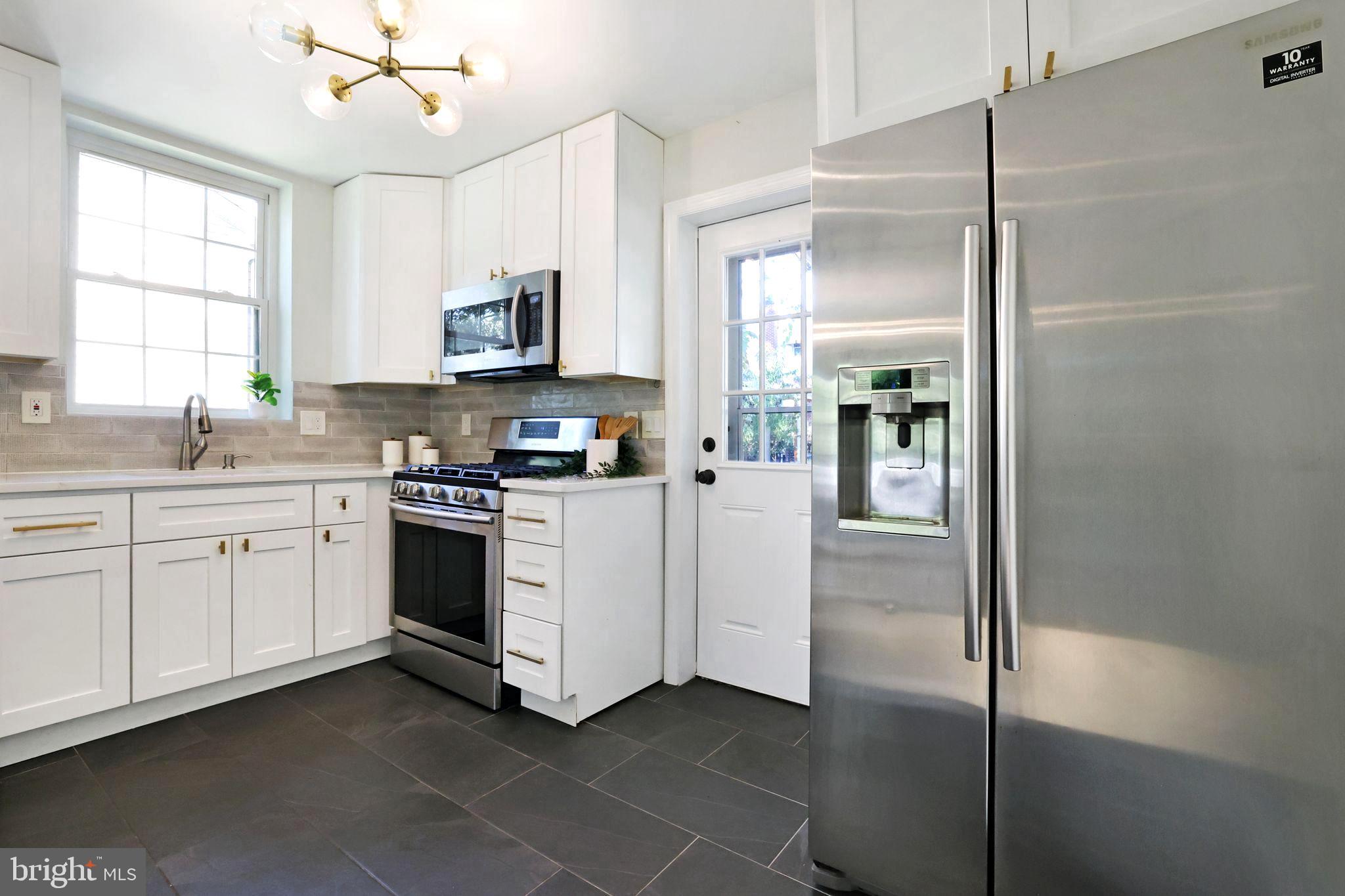 HYATTSVILLE HILLS - Residential