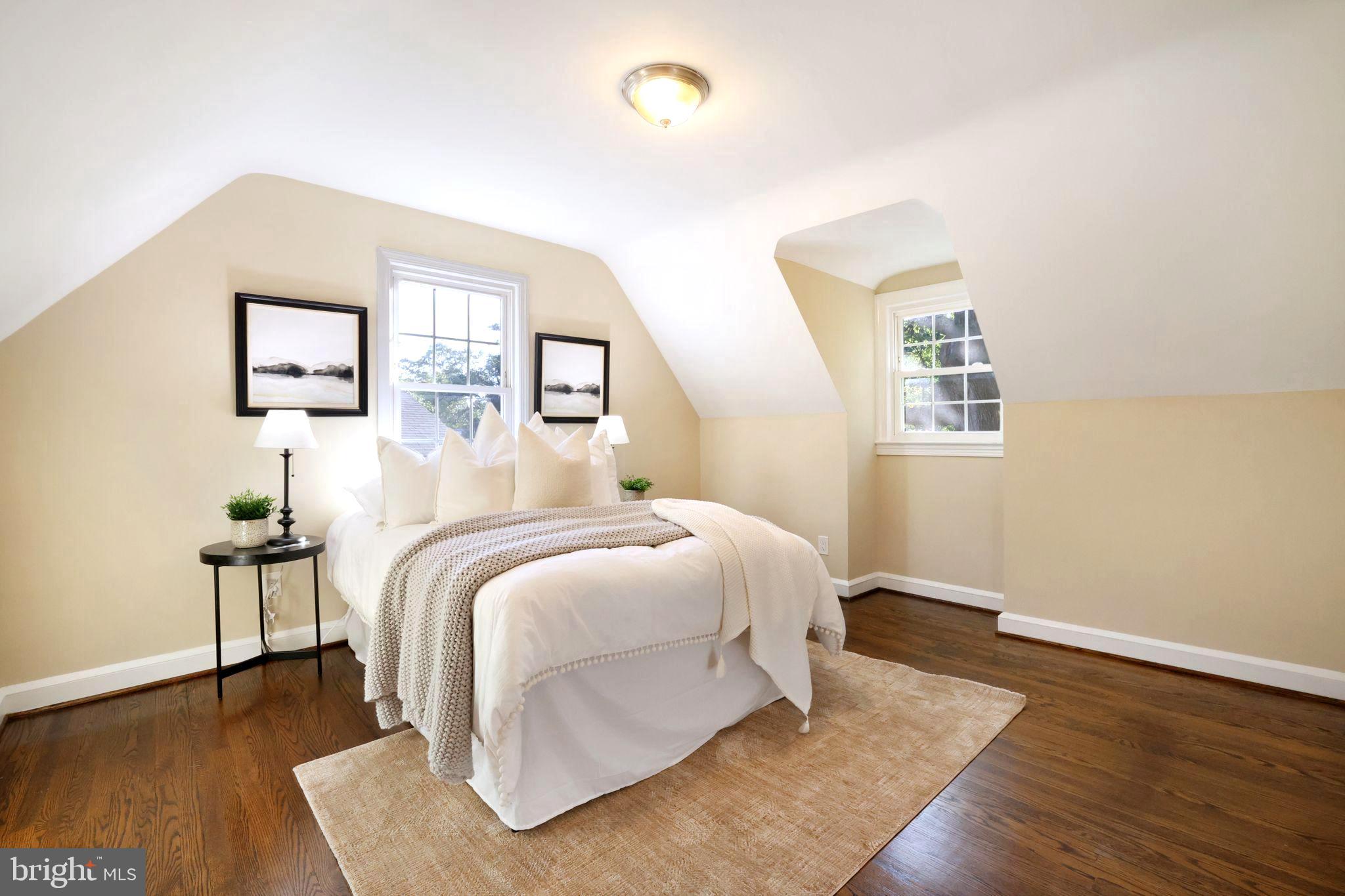 HYATTSVILLE HILLS - Residential