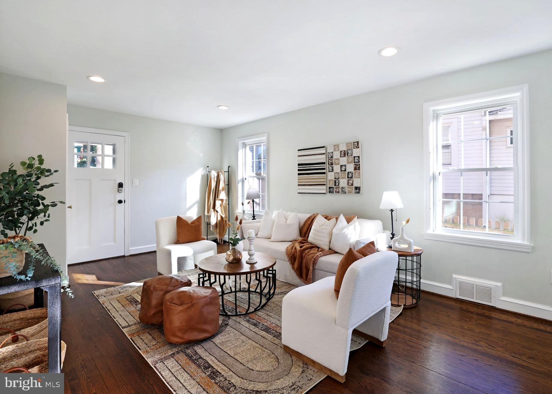 HYATTSVILLE HILLS - Residential