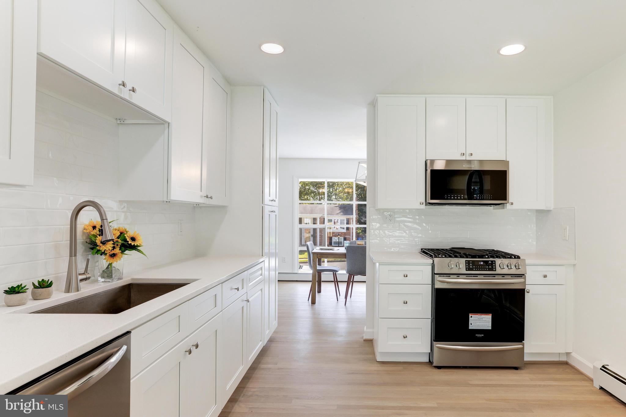 DALE CITY - Residential