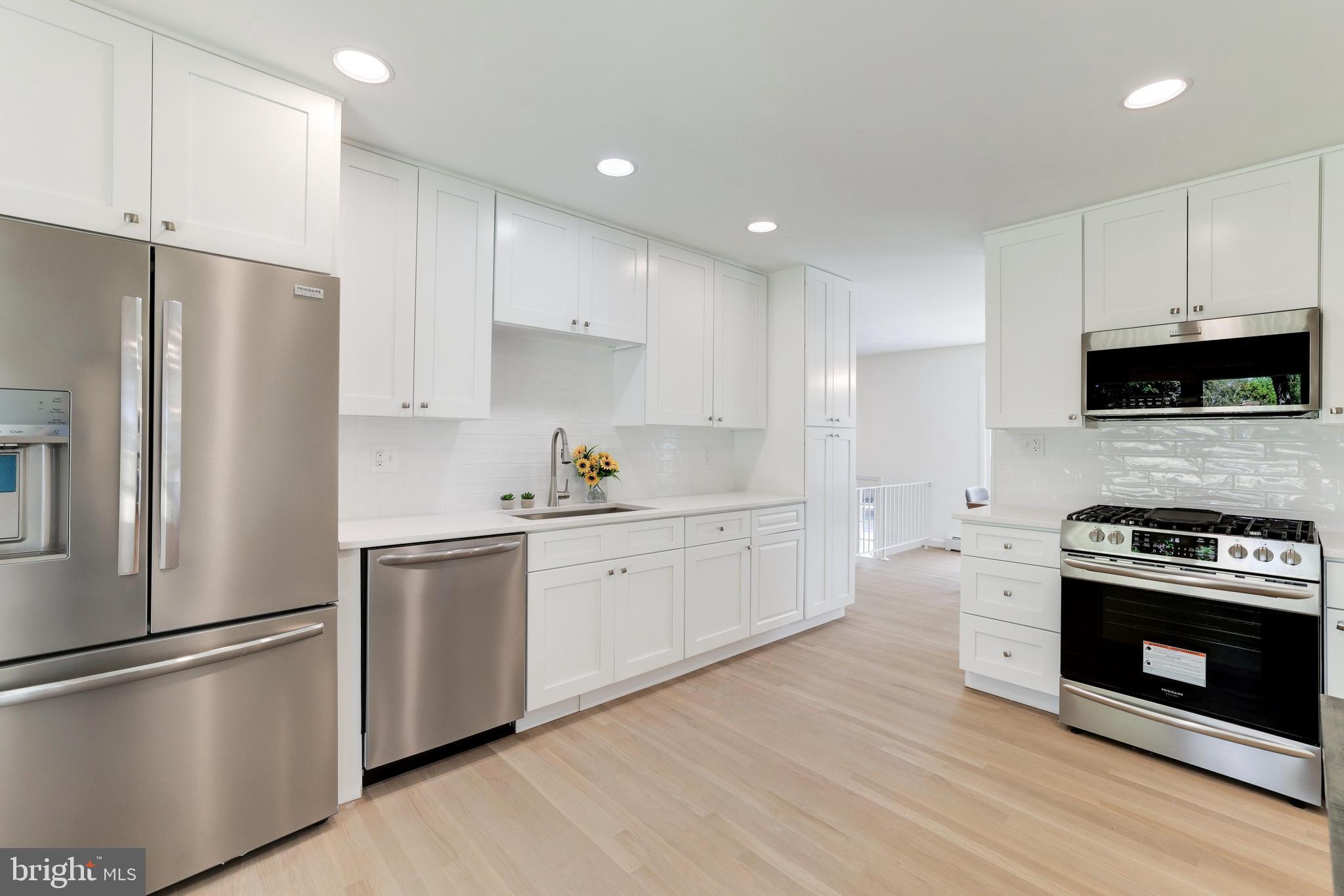 DALE CITY - Residential