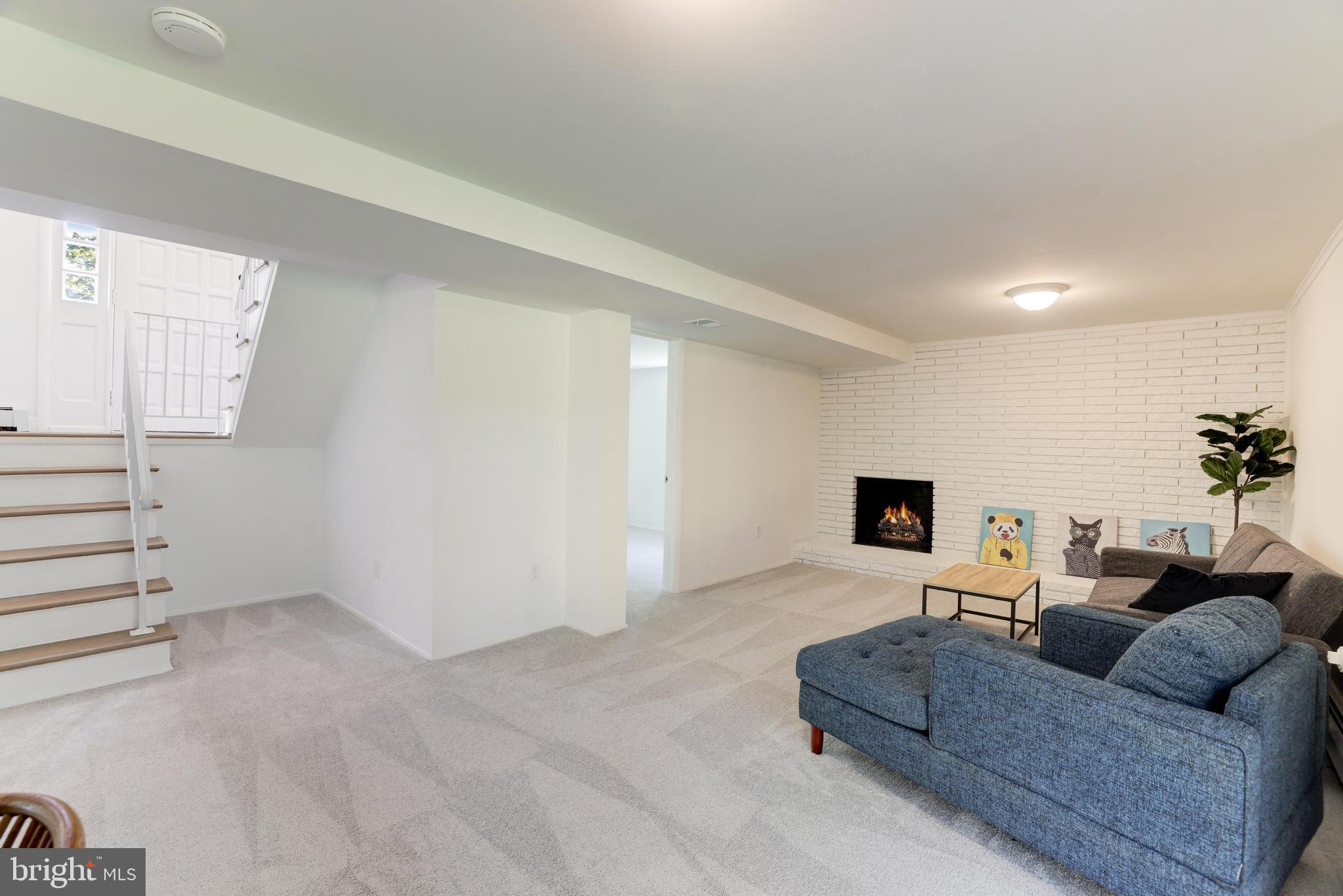 DALE CITY - Residential