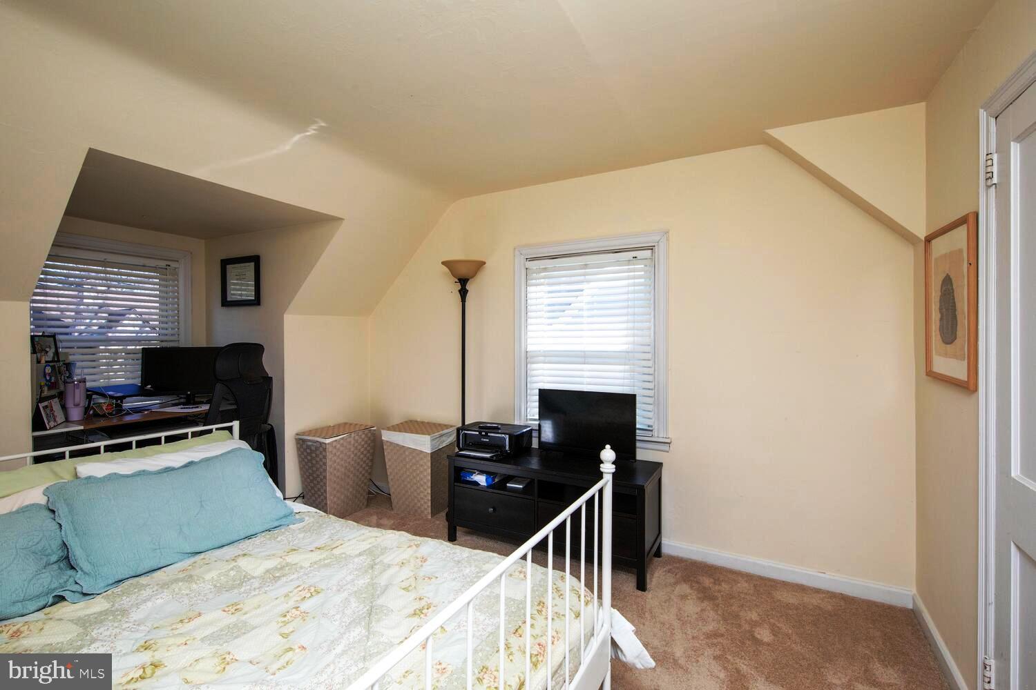 WILLOW GROVE - Residential