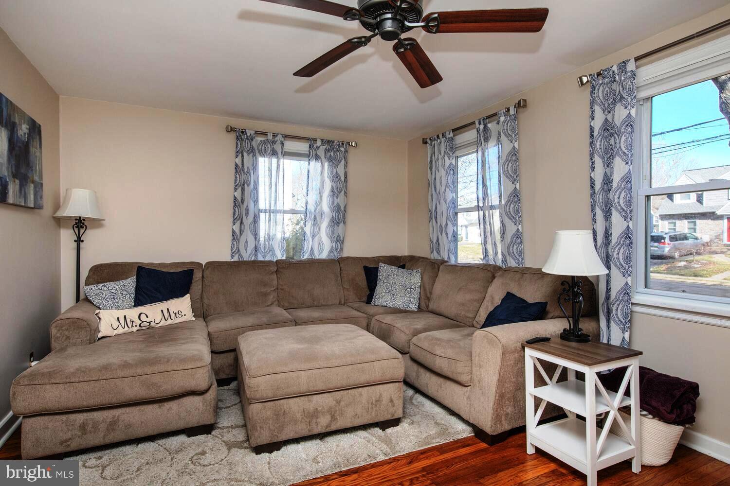 WILLOW GROVE - Residential