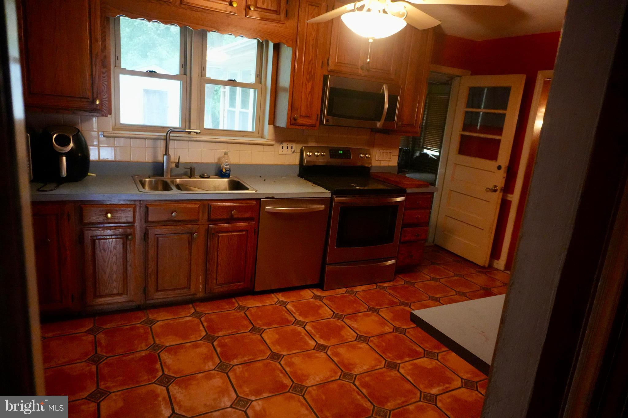 HILLCREST HEIGHTS - Residential