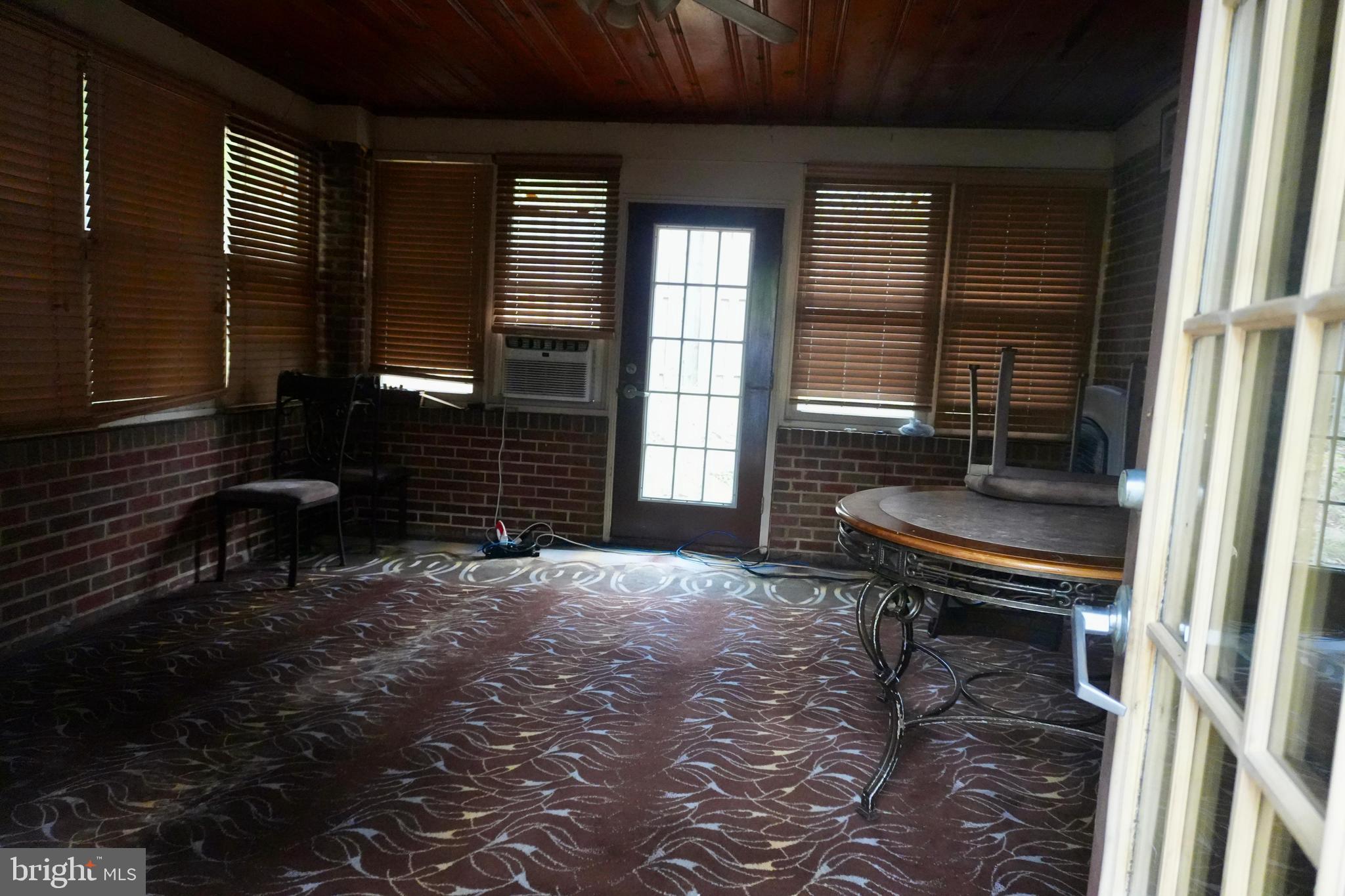 HILLCREST HEIGHTS - Residential