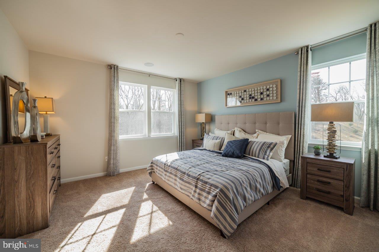 WOODMORE OVERLOOK - Residential