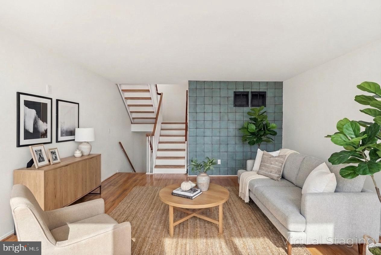 WASHINGTON PLAZA - Residential