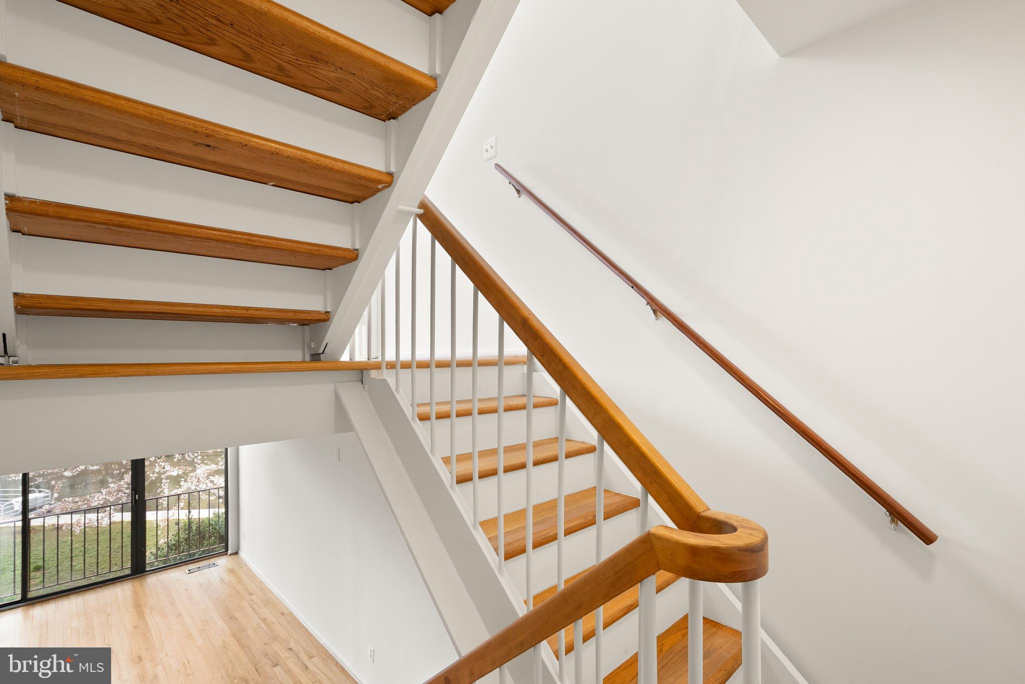 WASHINGTON PLAZA - Residential