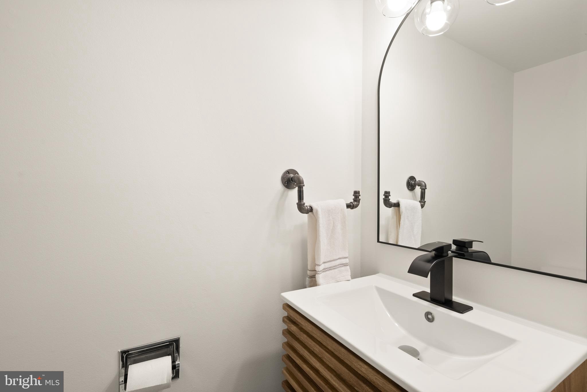 WASHINGTON PLAZA - Residential