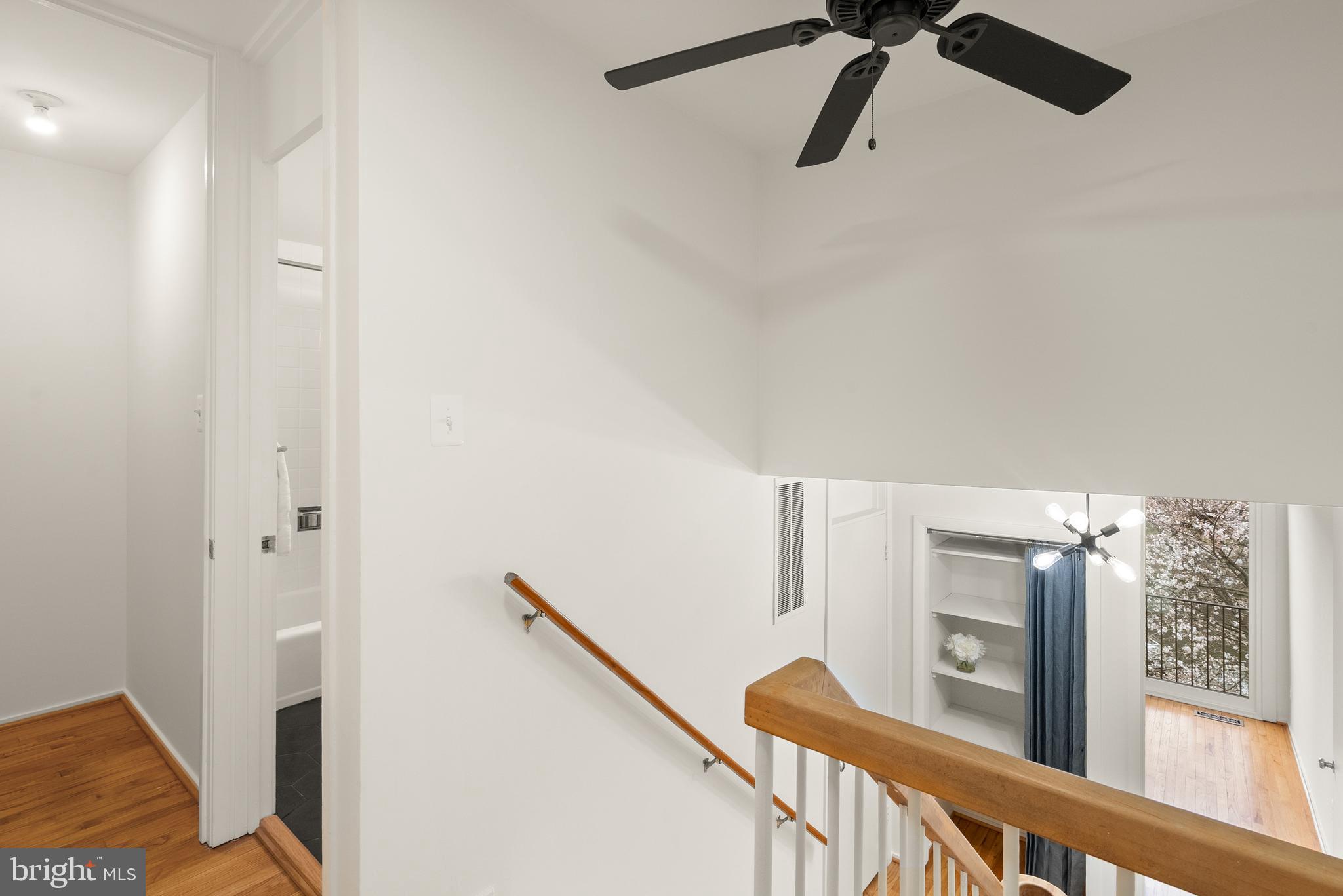 WASHINGTON PLAZA - Residential