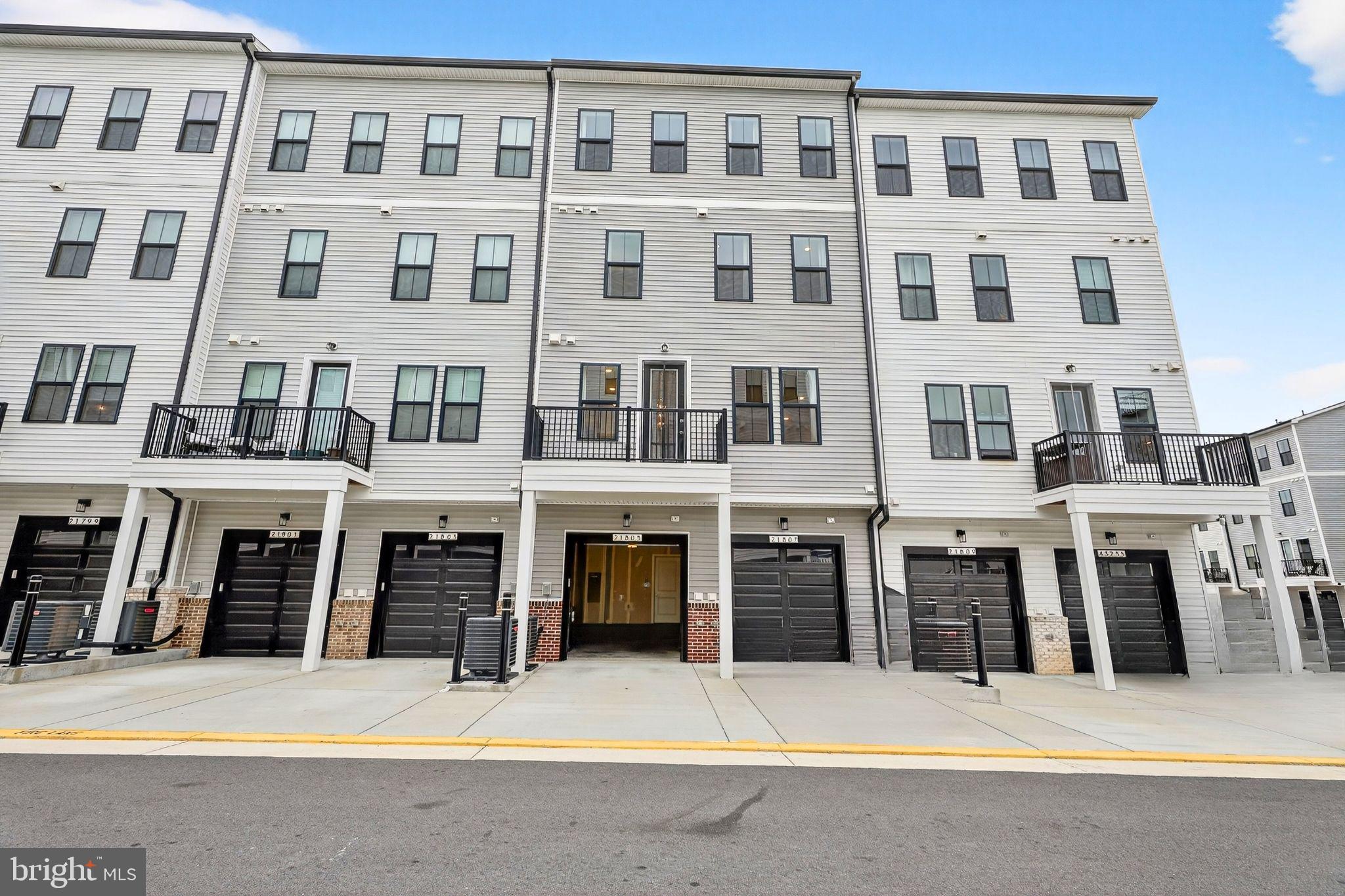 DEMOTT & SILVER - Residential