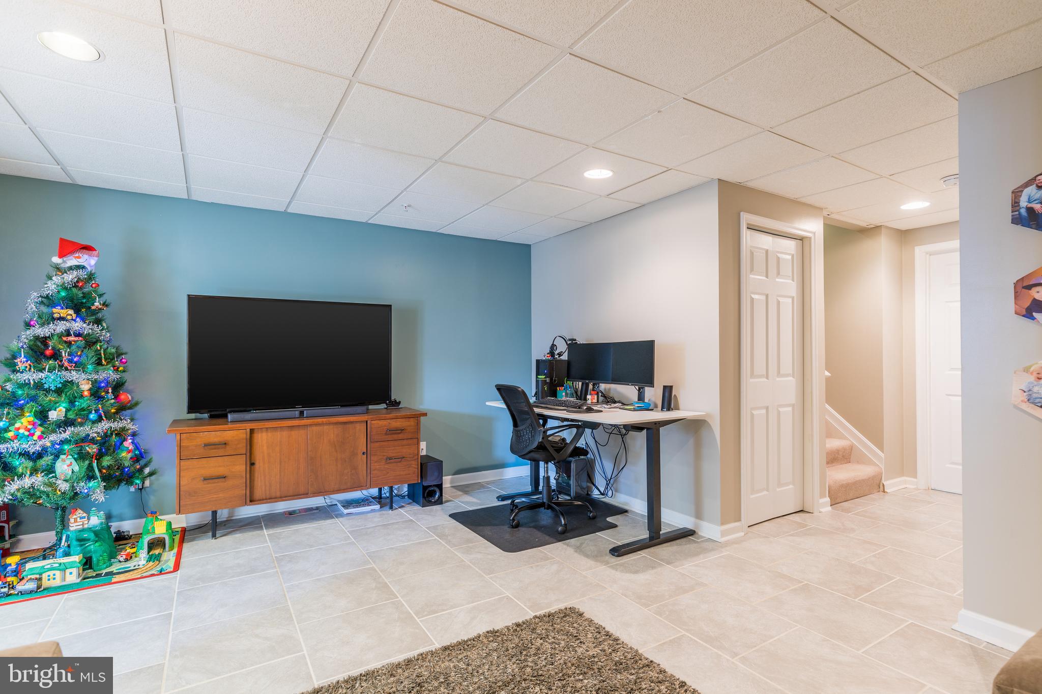 WINTERS RUN MANOR - Residential