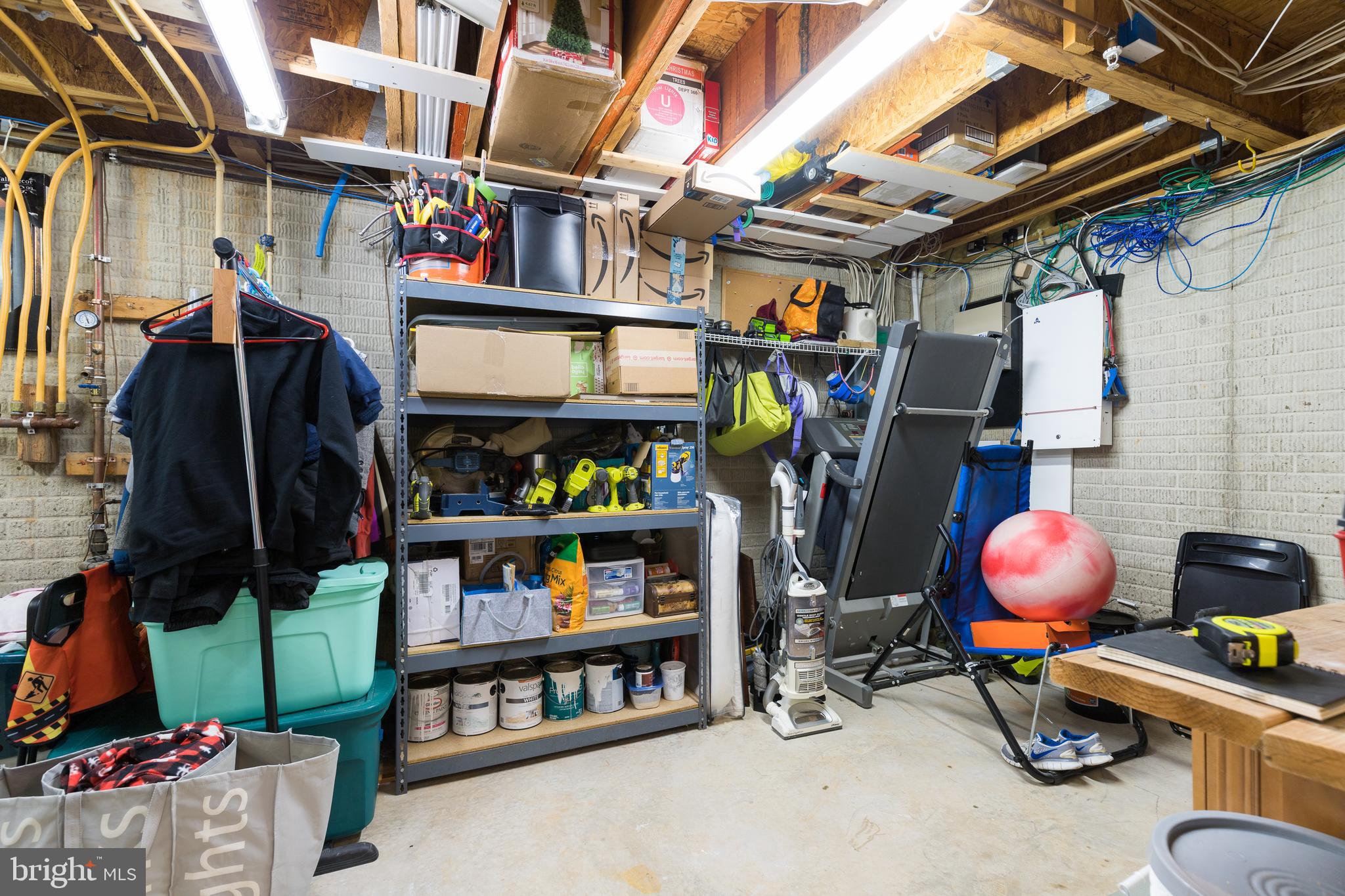 WINTERS RUN MANOR - Residential