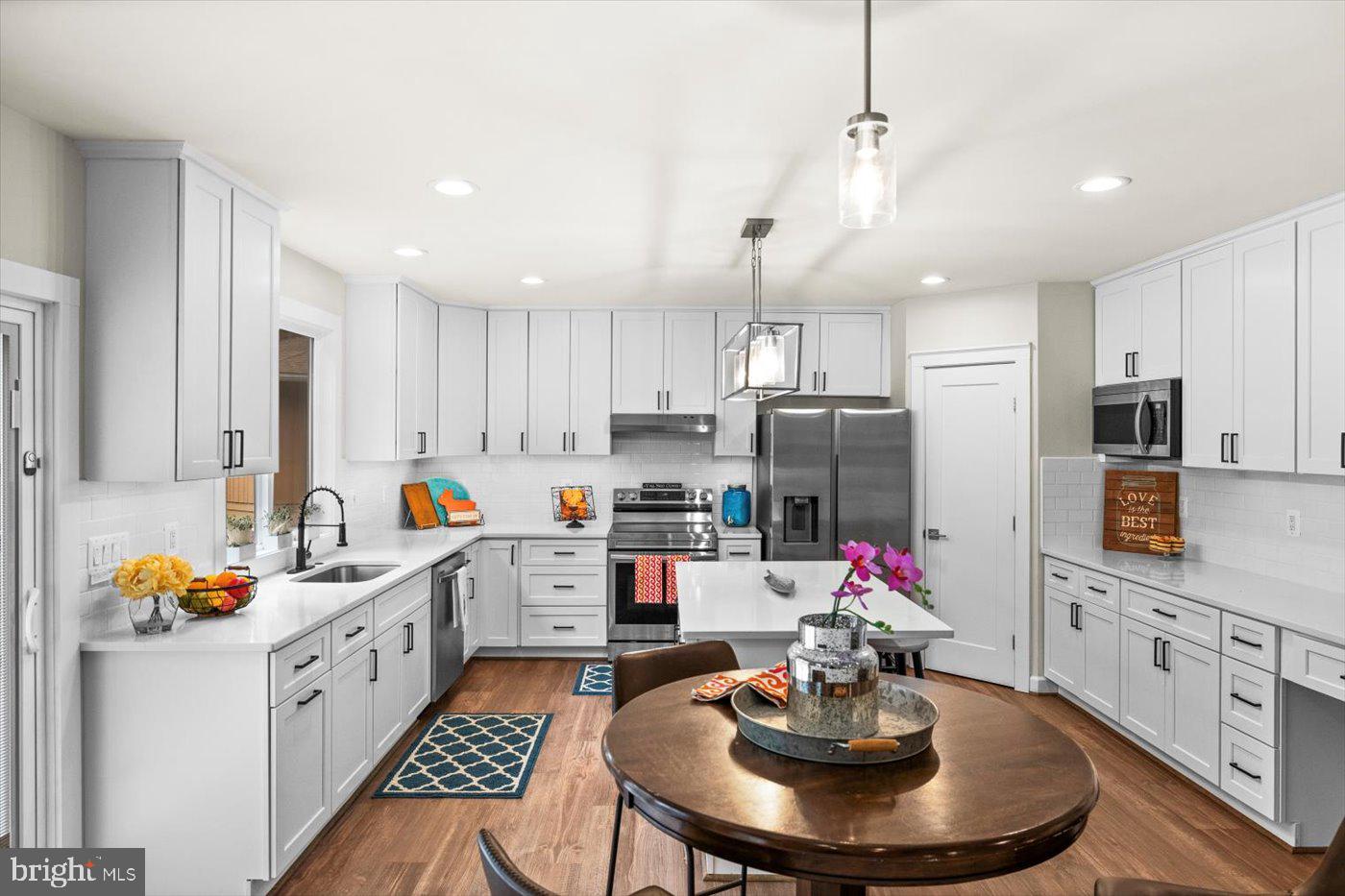 LAKE OF THE WOODS - Residential