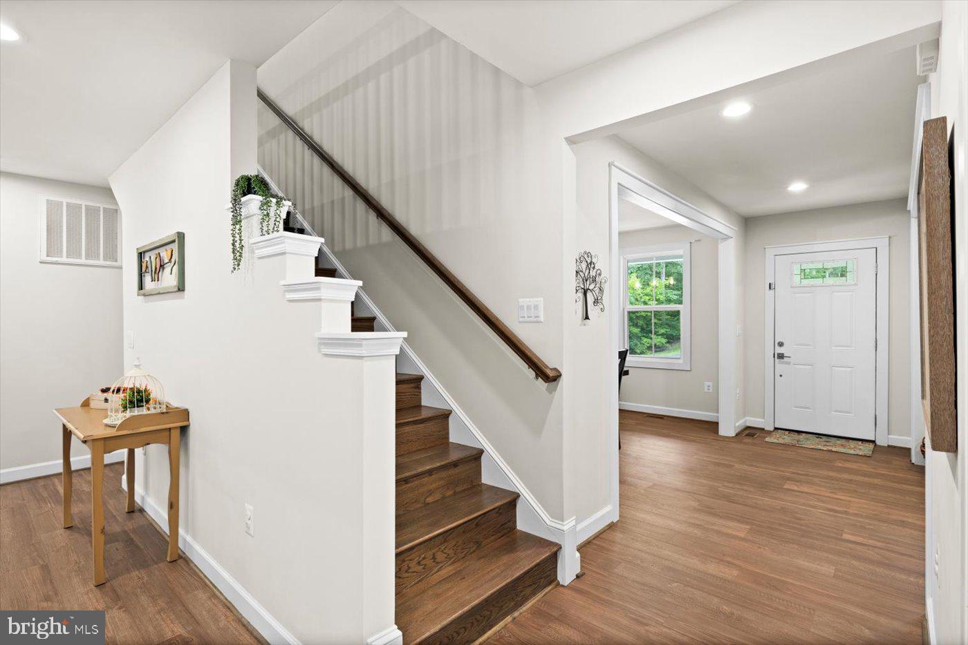 LAKE OF THE WOODS - Residential