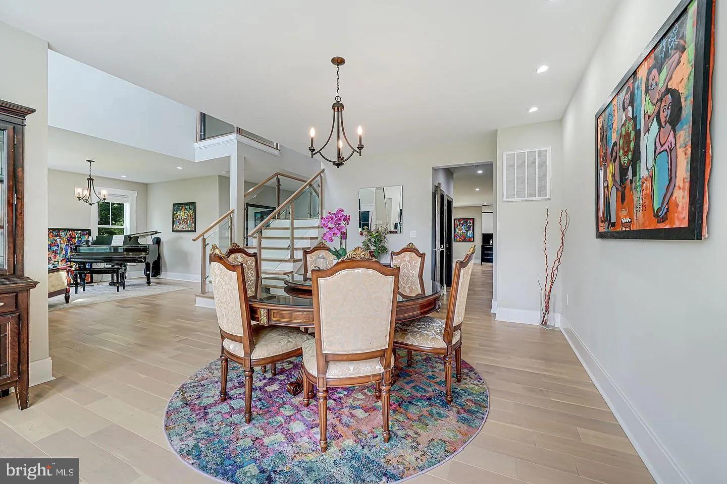 9908 BLAKE LANE