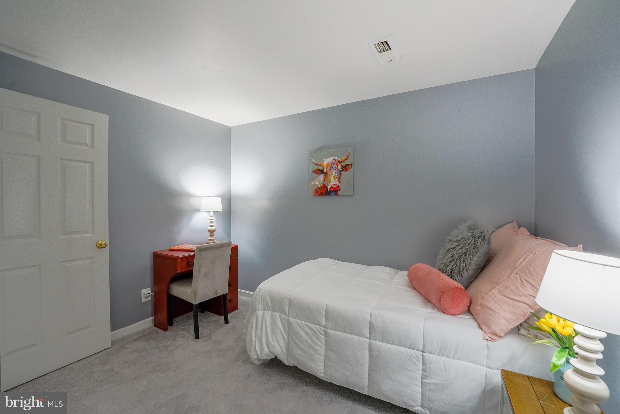 RIDGELEIGH - Residential