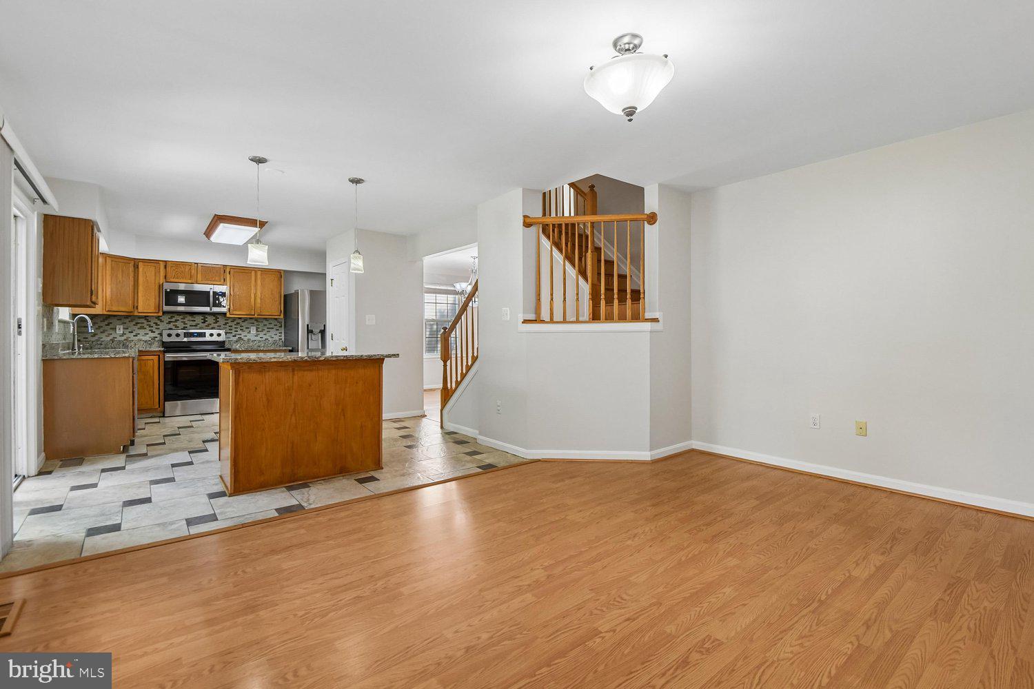 628 AUTUMN SKY COURT