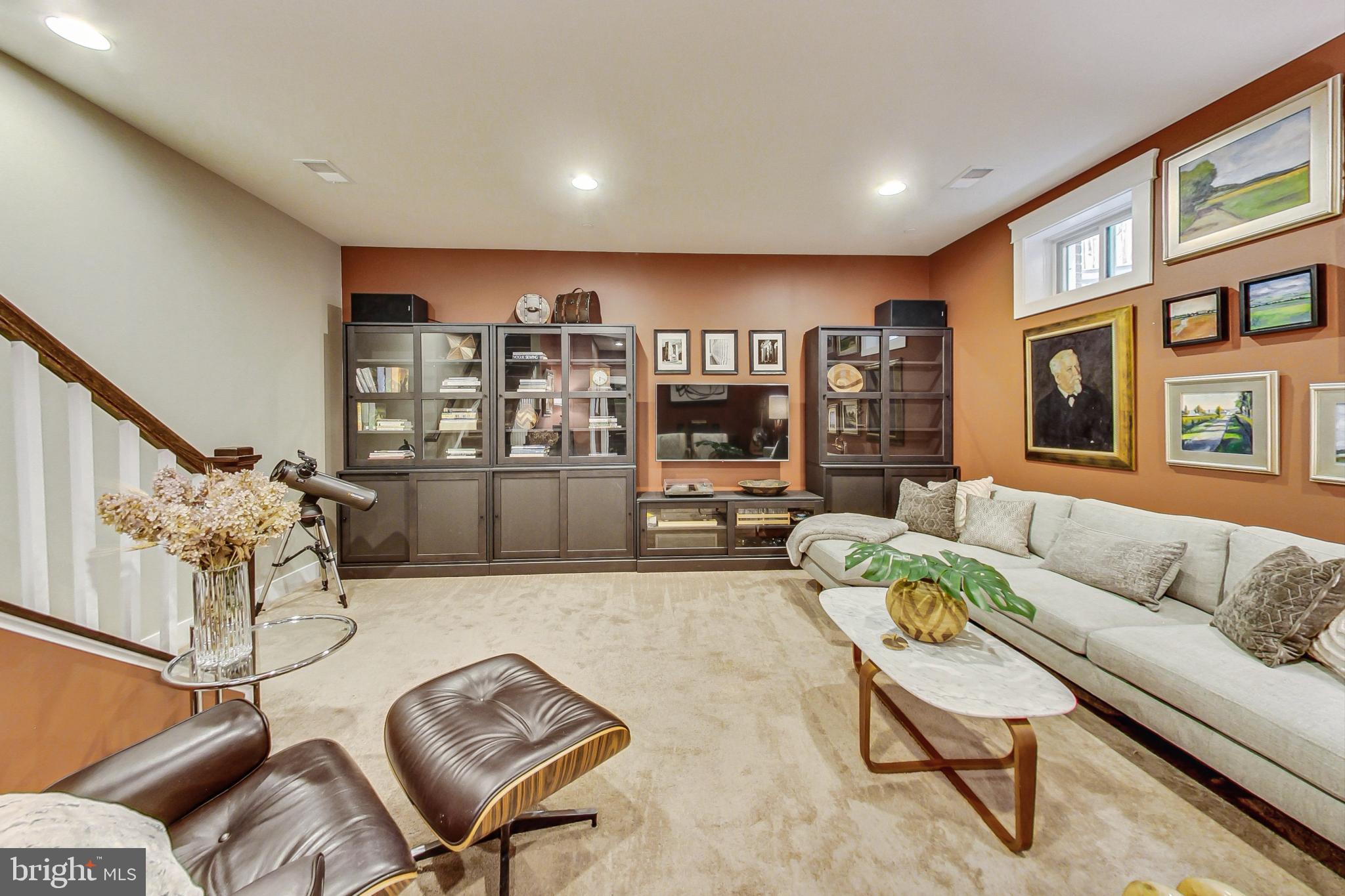 DOWNTOWN FREDERICK - Residential