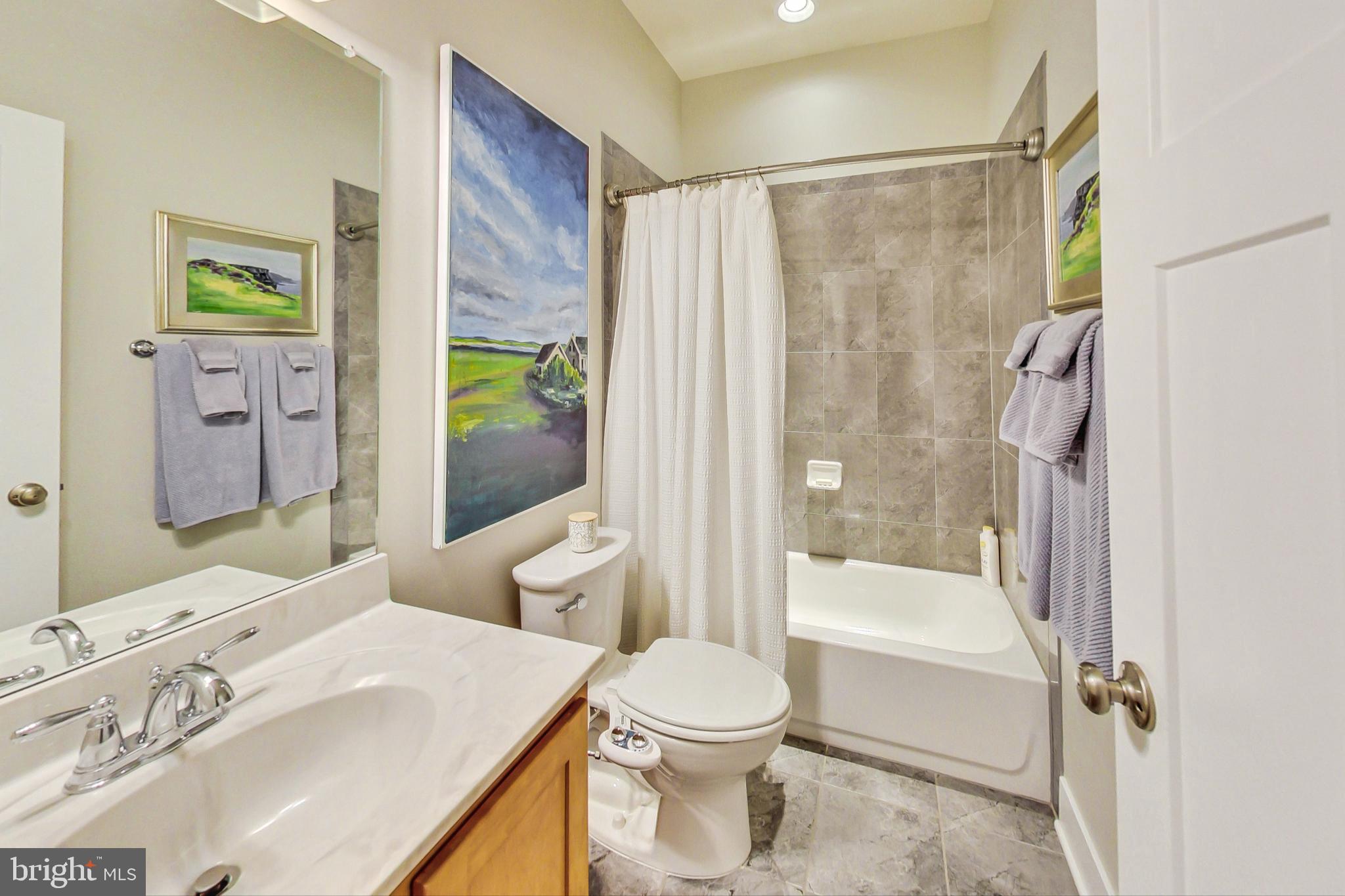 DOWNTOWN FREDERICK - Residential