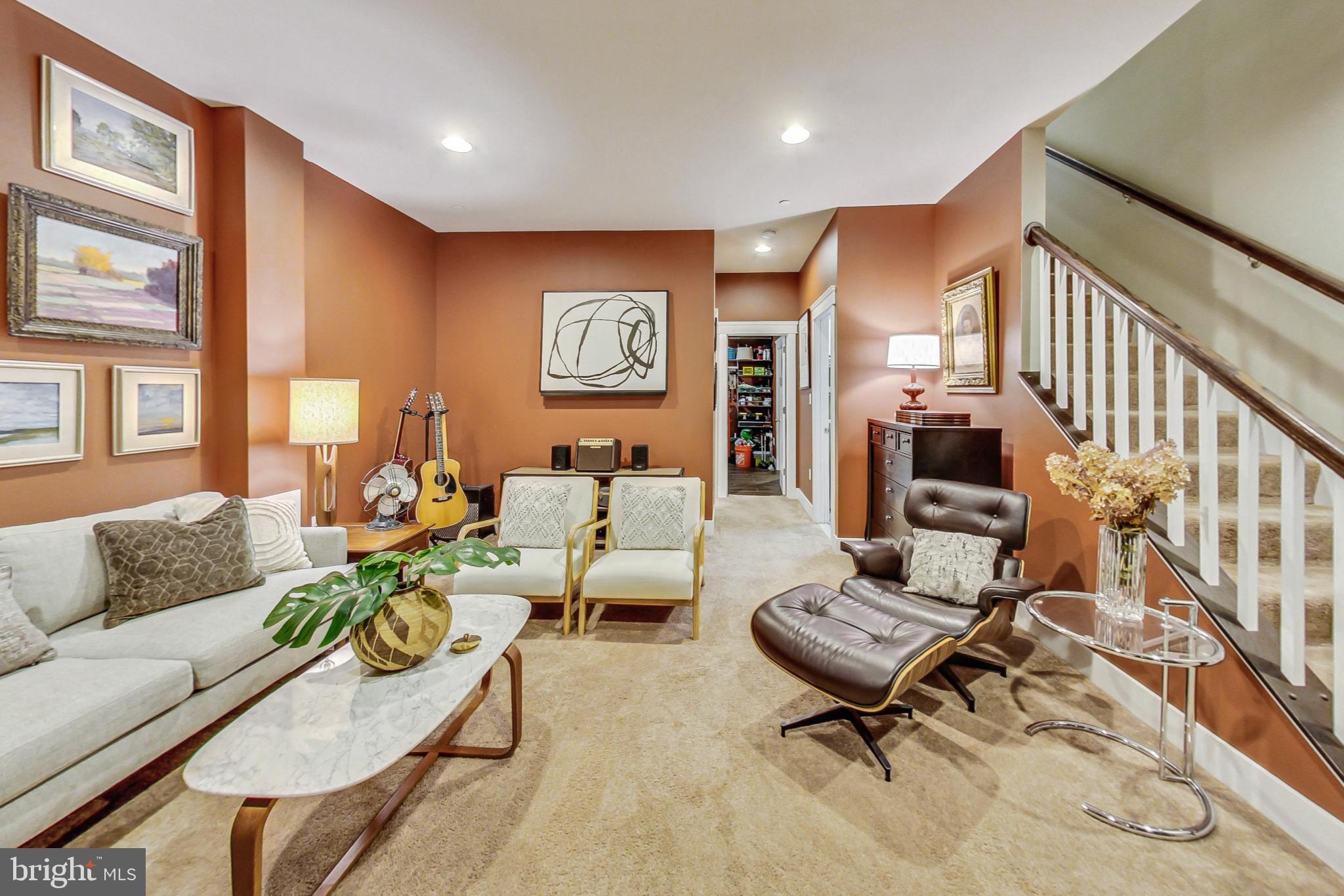 DOWNTOWN FREDERICK - Residential