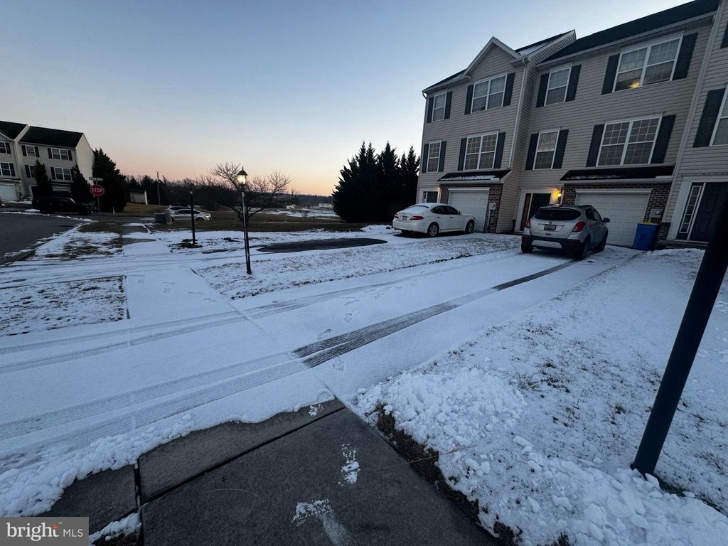 Photo of 352 Cape Climb, YORK, PA 17408 (MLS # PAYK2096468)