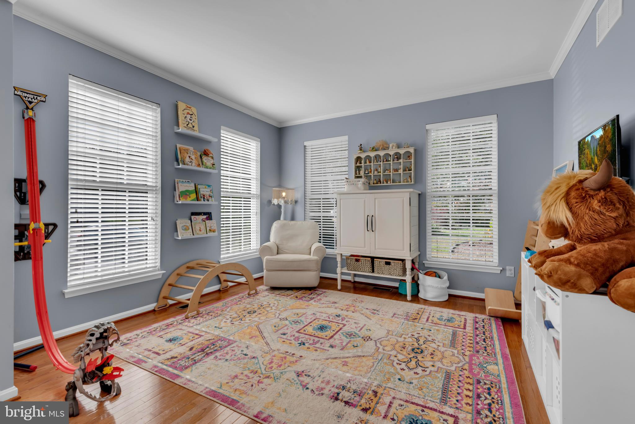 FARMINGTON VILLAGE - Residential