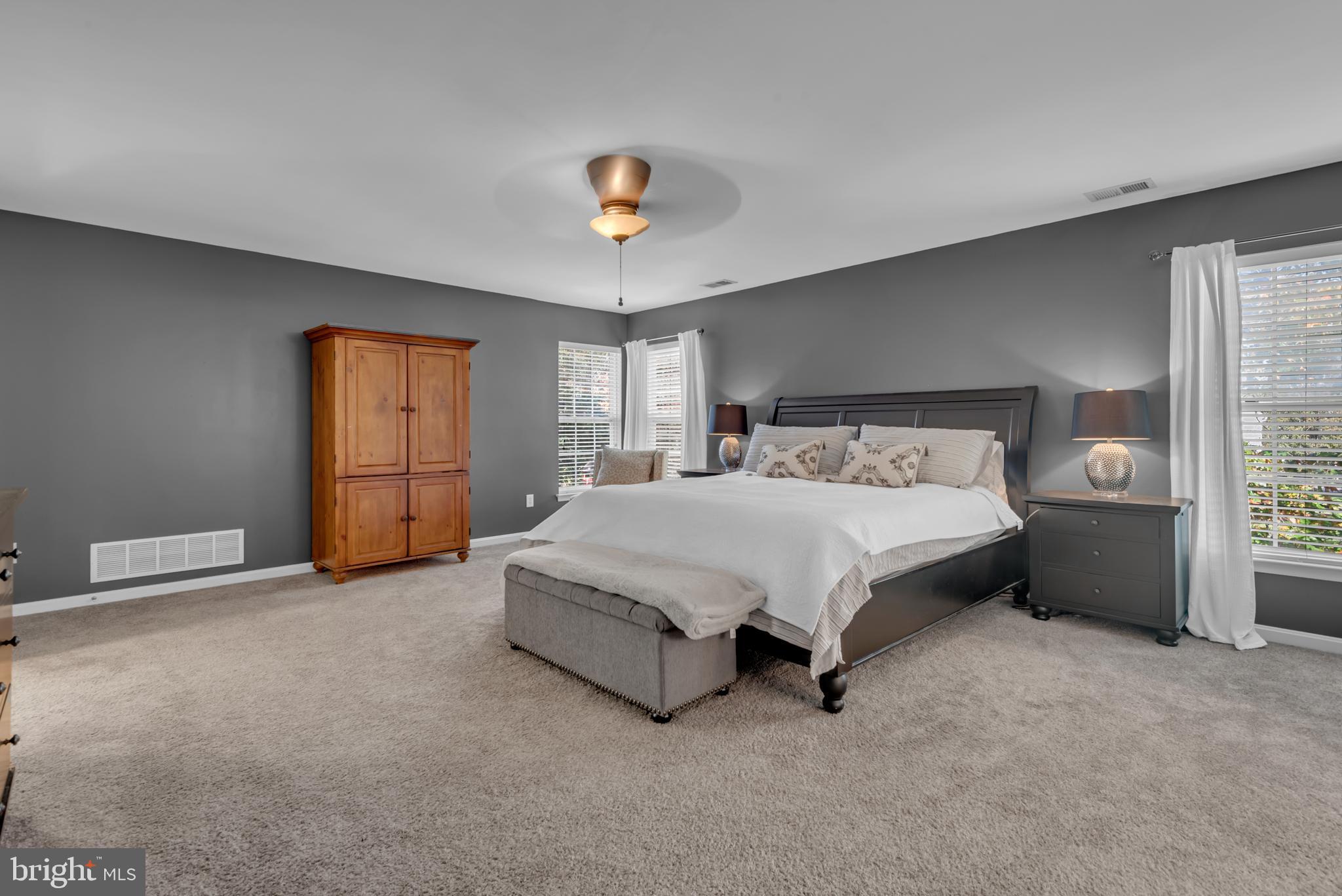 FARMINGTON VILLAGE - Residential