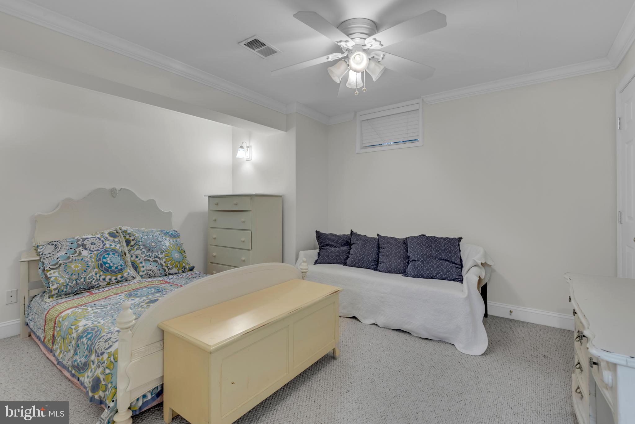 FARMINGTON VILLAGE - Residential