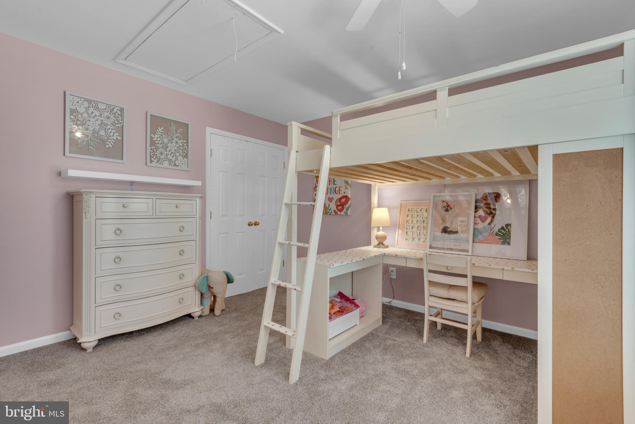 FARMINGTON VILLAGE - Residential